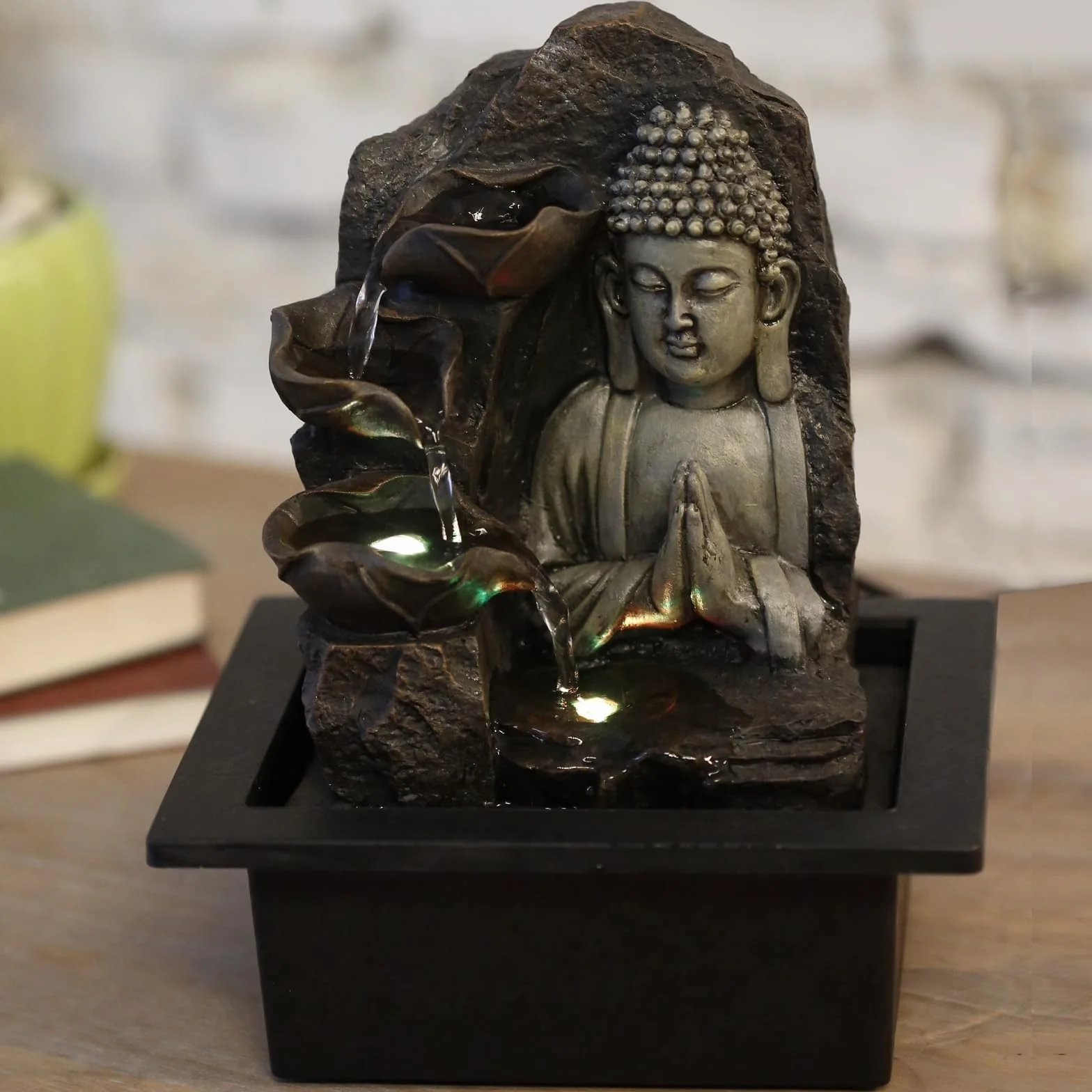 Fontanna wewnętrzna Wodospad Budda Lotos Kolorowe światło LED, dekoracja wnętrz Feng Shui, pomysł na prezent Zen Mind, z dostarczoną cichą pompą, duchowość Zen'Light, 21 x 21 x 26 cm