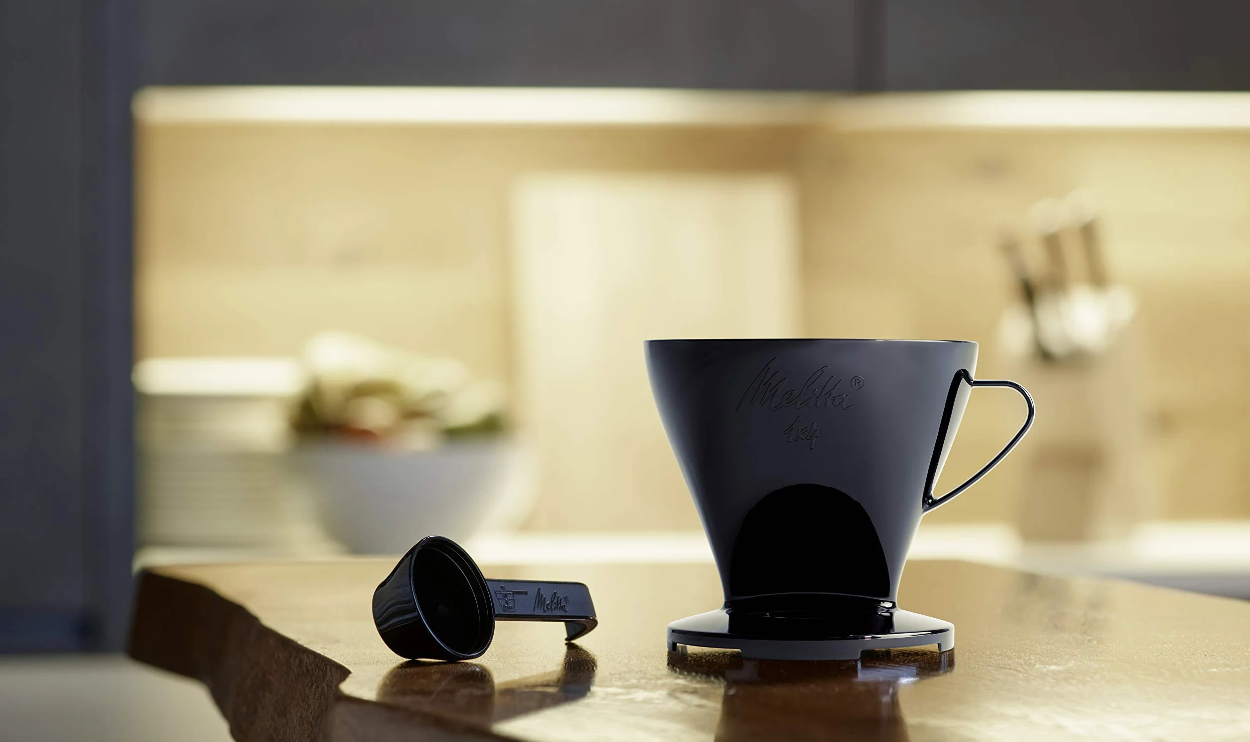 Melitta Uchwyt do kawy na torebki filtracyjne, filtr do kawy 1x4 standard, tworzywo sztuczne, czarny, 217564