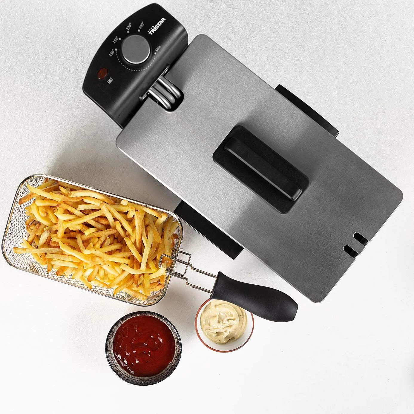 Tristar frytkownica Deep Fryer - pojemność 3 litry - moc 2000 W - wykończenie ze stali nierdzewnej - porcja nawet dla 4 osób - FR-6946