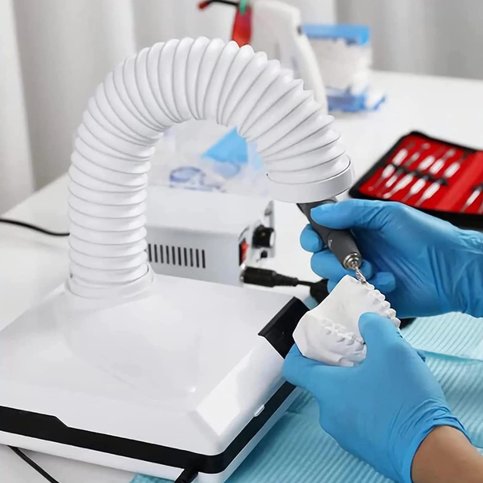 Odkurzacz stomatologiczny, stołowy odpylacz z rurką teleskopową LED i wentylatorem do skutecznego odsysania kurzu w laboratoriach dentystycznych