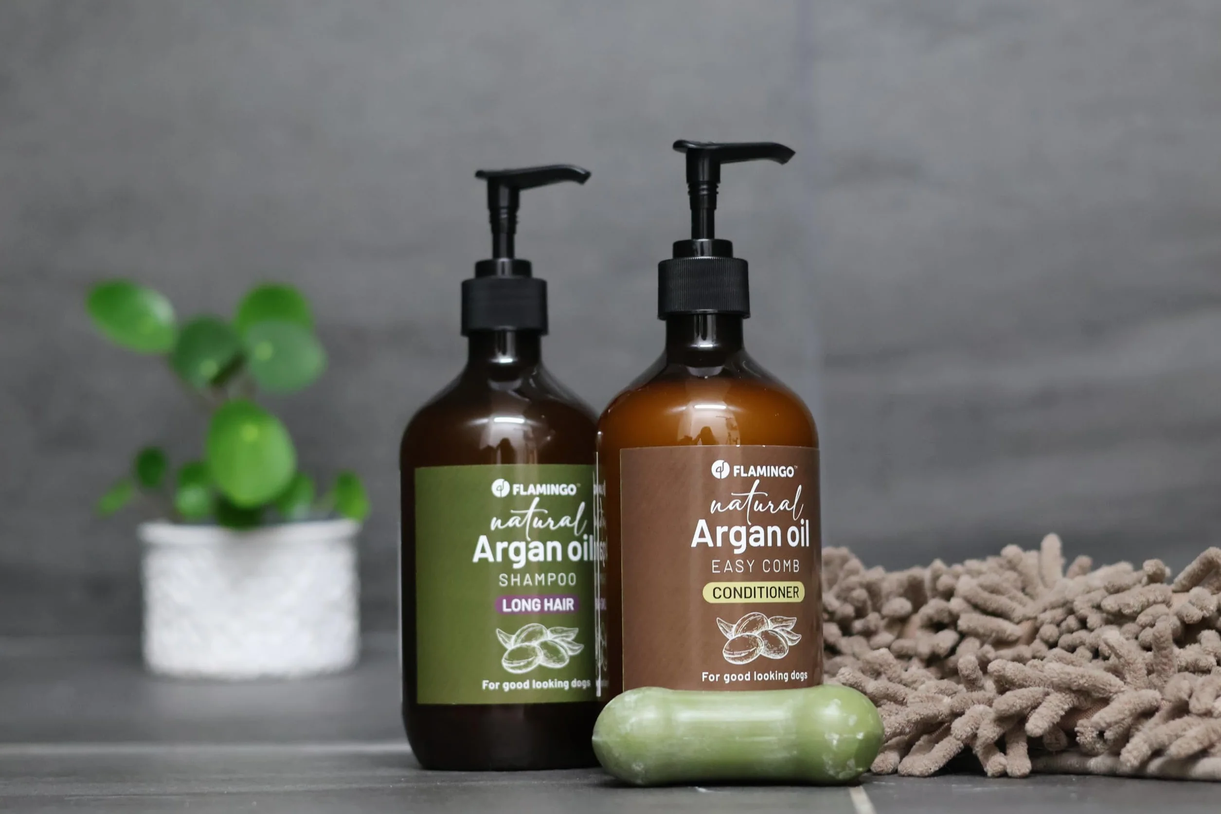 Flamingo Naturalny szampon owsiany dla psów z wrażliwą skórą 500 ml