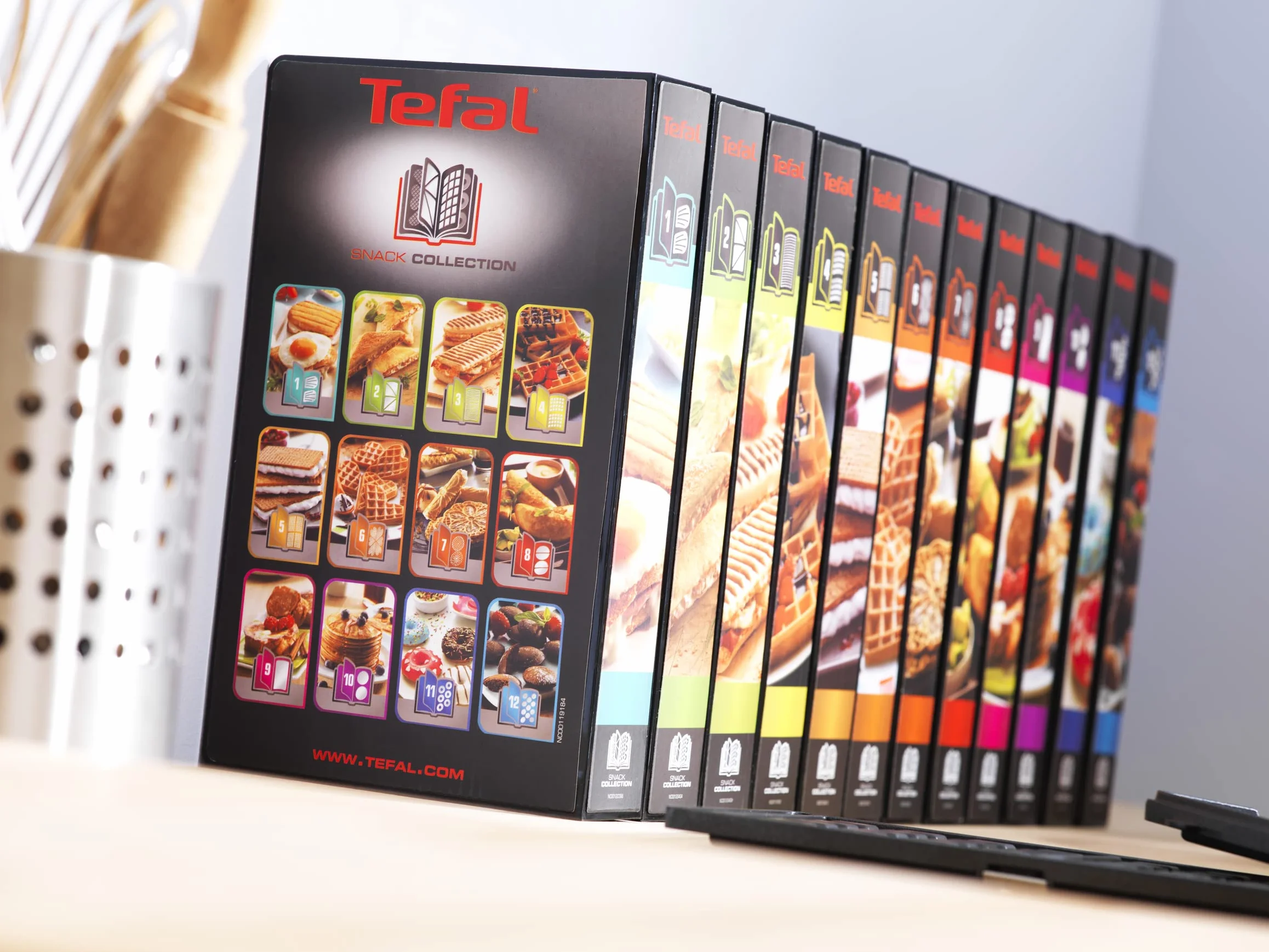 TEFAL SW852D Snack Collection, Opiekacz do kanapek i gofrów, 2 wymienne komplety płyt w zestawie, Moc 700W, Możliwość mycia w zmywarce, srebrny