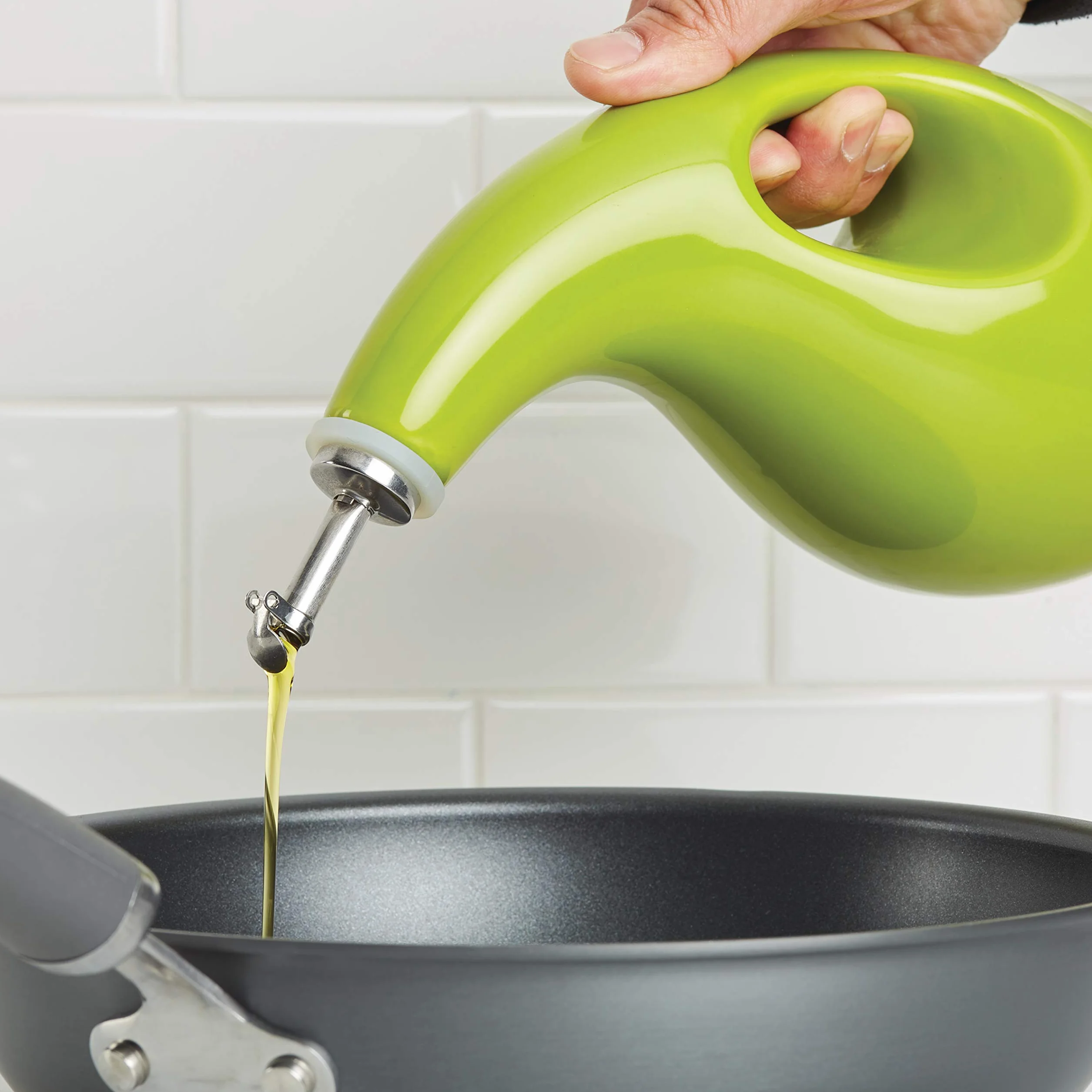 Rachael Ray Solid Glaze Ceramics EVOO dozownik do butelek oliwy z oliwek z wylewką - 680 g, zielony