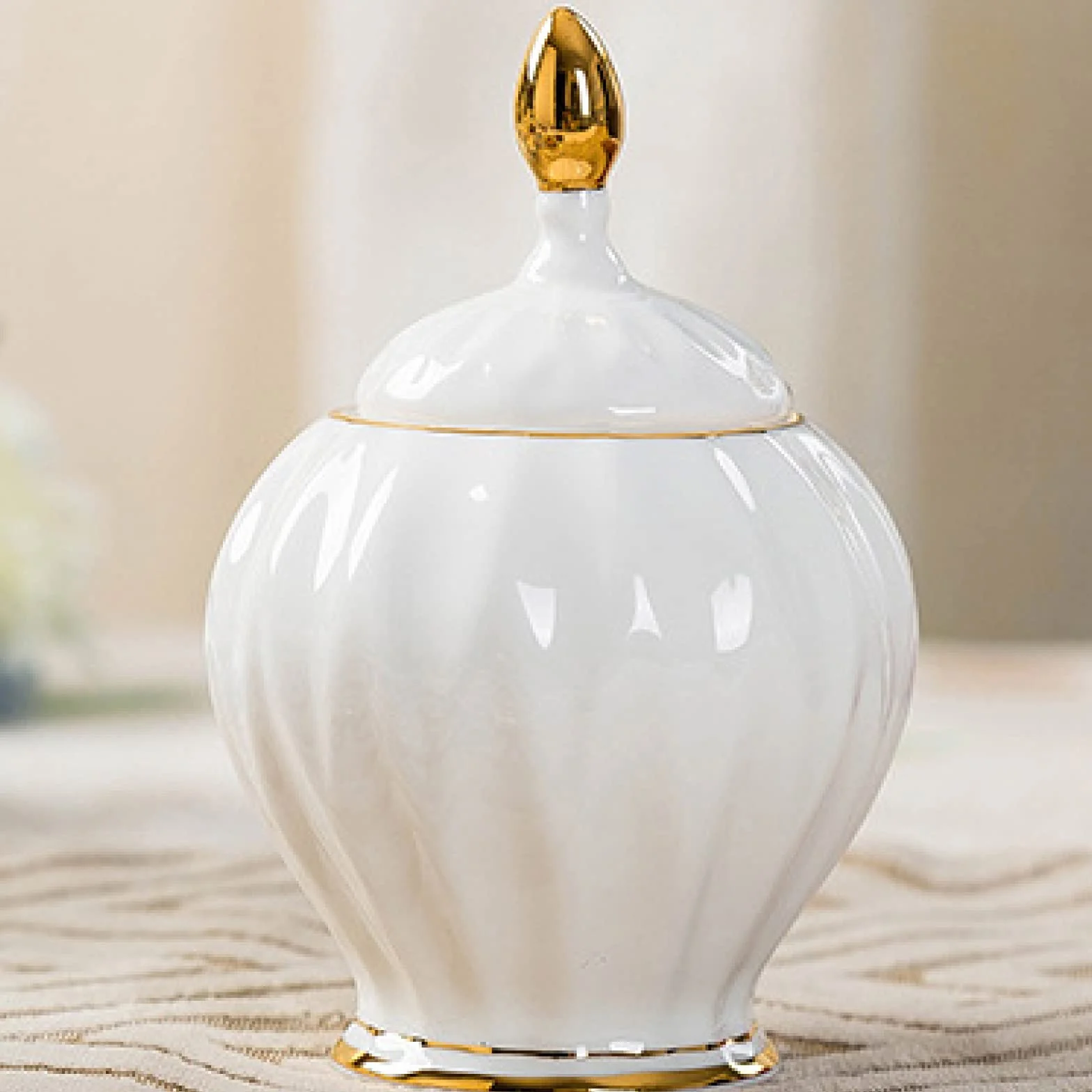 zestaw do herbaty Zestaw do herbaty dla dorosłych Porcelana Kawa Herbata Zestawy upominkowe Filiżanki i dla 6 osób z ceramicznym czajnikiem i cukiernicą