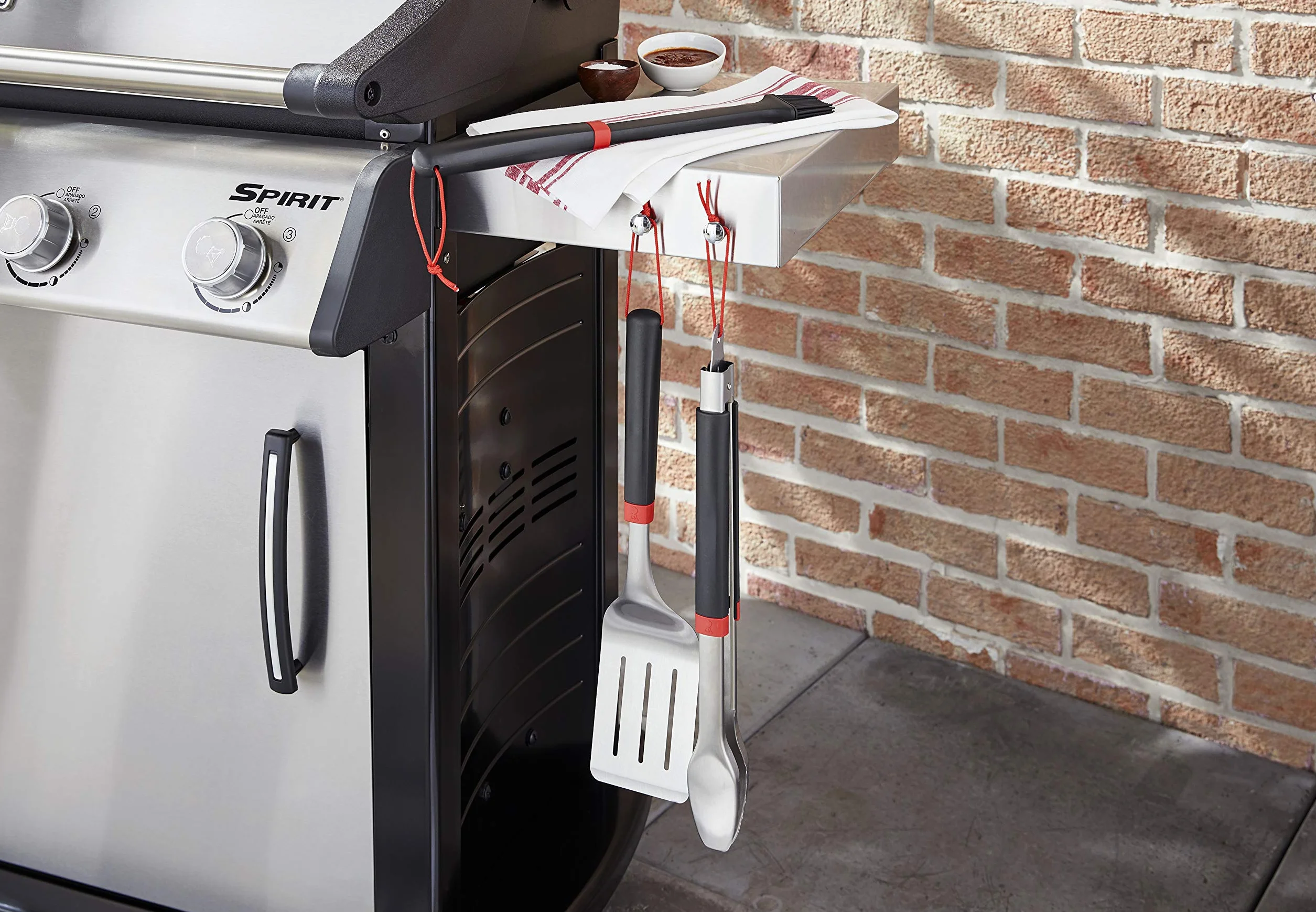 Weber Pędzel do Grilla (40cm), idealny do smarowania marynatami lub olejenia rusztu, z silikonowymi włosiami, nadaje się do mycia w zmywarce, z pętlą do zawieszenia - Czarny (6319)