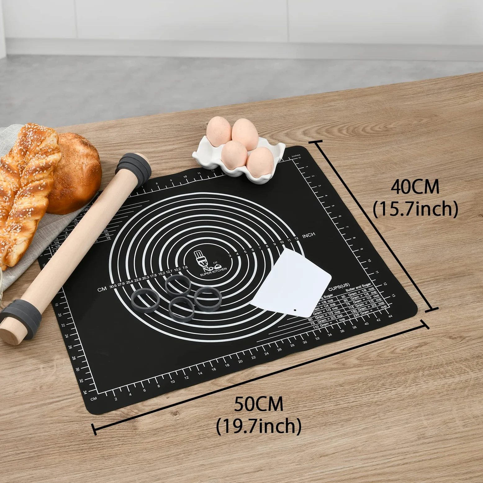 SUPER KITCHEN Silikonowa Mata do Pieczenia, Nieprzywierająca Ciasta Mata | Antypoślizgowa Mata do Fondantu, Żywicą Epoksydową, Pizzy, Makaroników, Ciastek, Chleba, Nie Zawiera BPA (50x40cm, Czarny)