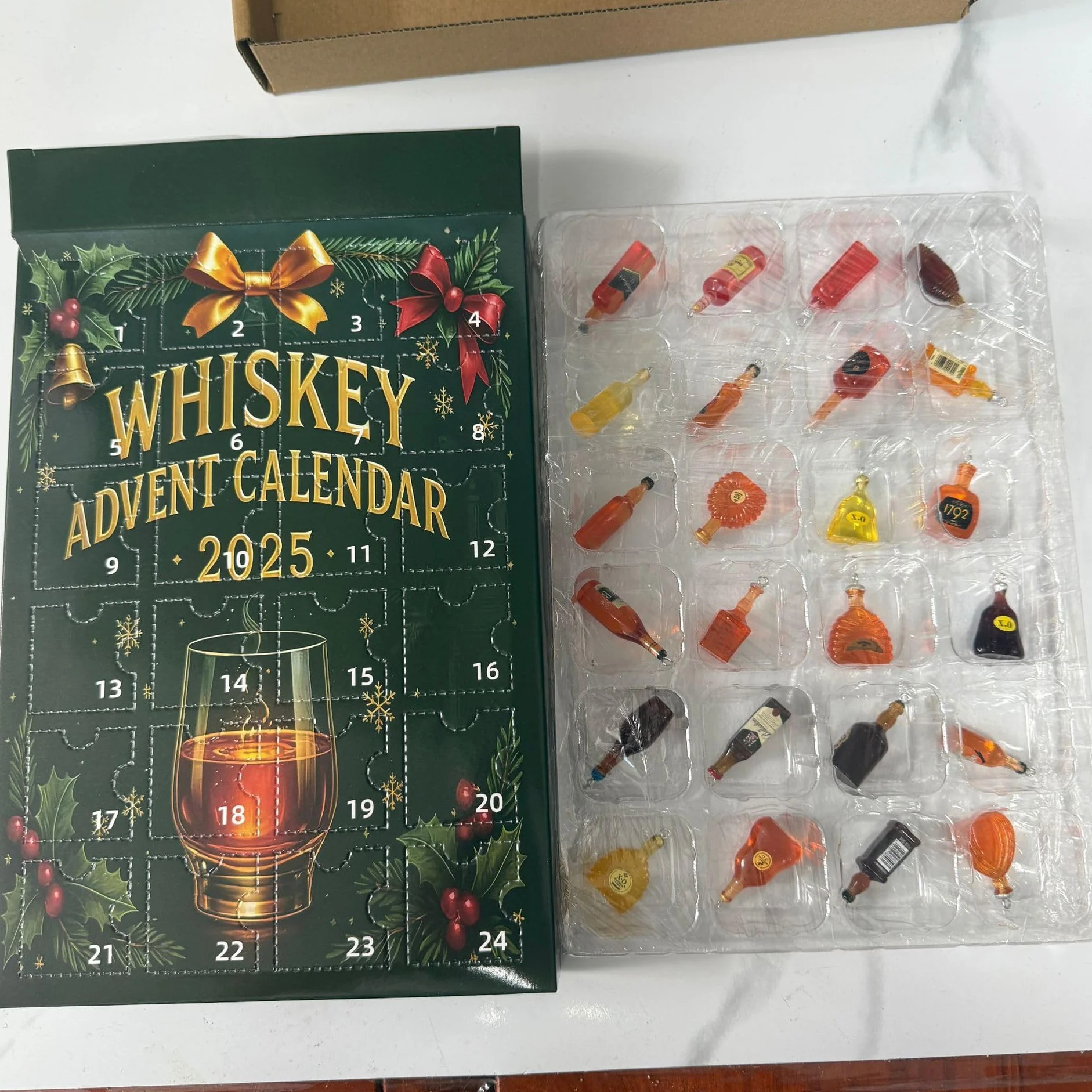 Kalendarz adwentowy na rok 2025 z 24 ozdobami świątecznymi premium do codziennego odliczania degustacji, odblokowanie świata wyjątkowych smaków, zielony