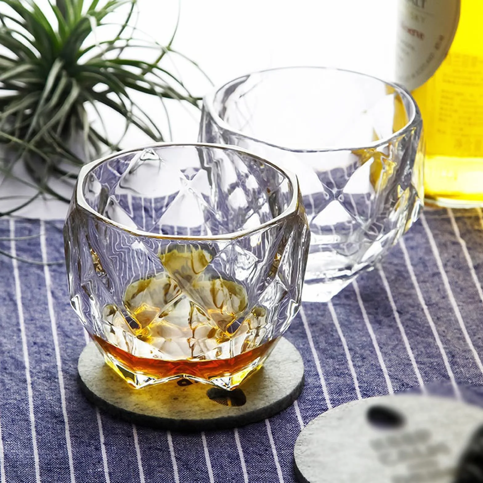Szklanki do wody Szklanki do picia Szklanki do whisky Diamond Cut Whisky Prism Crystal Old Fashioned Glass Vodka Tumbler Chivas Wine Cup Szklane kubki (Rozmiar: 350 ml, Kolor: 2 szt) (1 szt 350 ml)