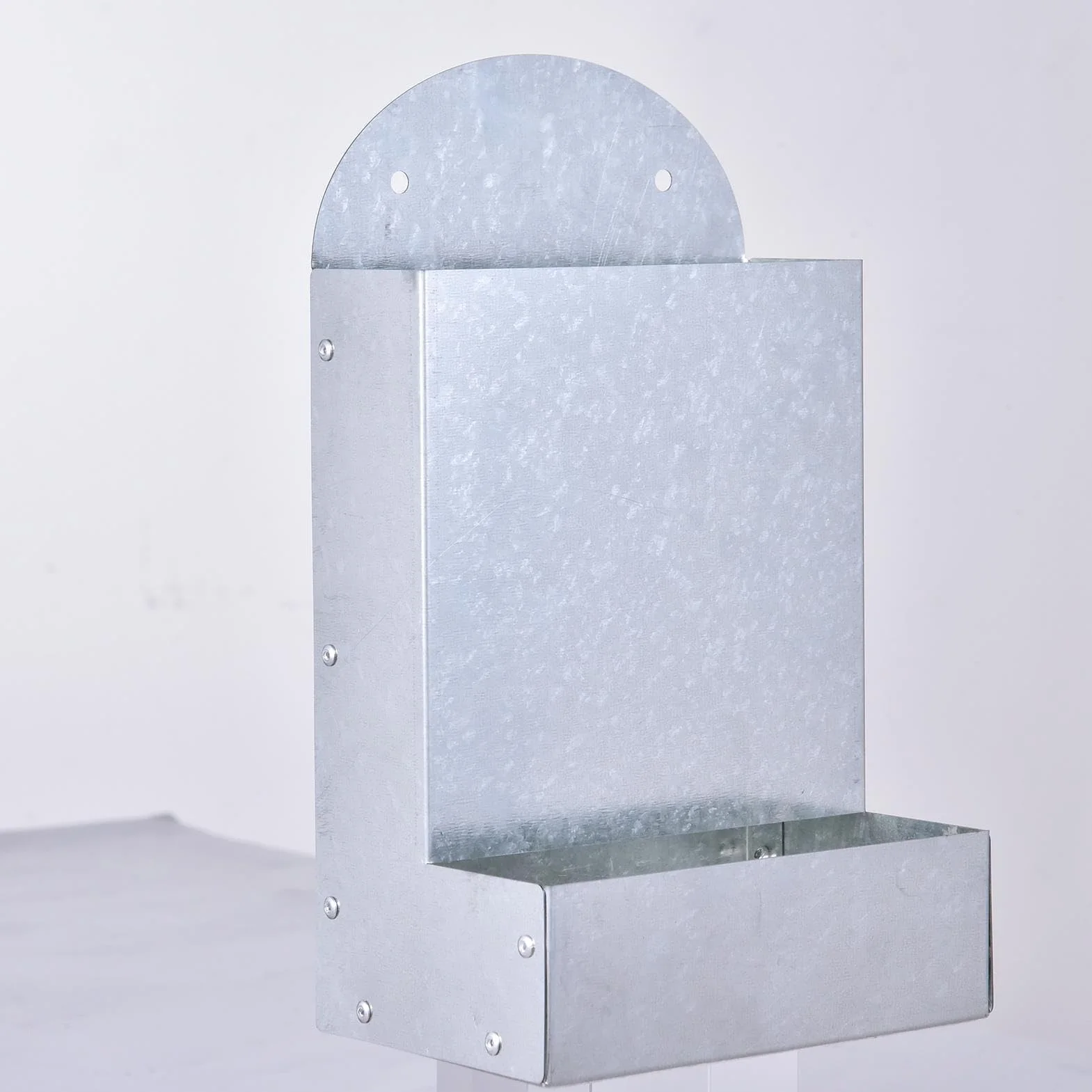 Chicken Feeder Grit, Chickens Coop Feeder, Portable Chick Feeding, Outdoor Accessory, Easy to Use and Maintain, Ideal for Duck, Farm, 5.9x3.9x10.2inches