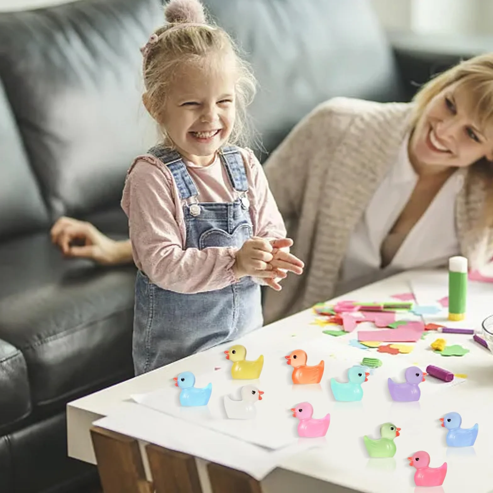 Mini Kaczki z Żywicy Świecące Figurki do Akwarium 100 Sztuk