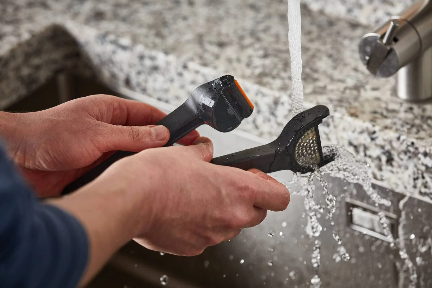 Fiskars Wyciskarka do Czosnku, Czarny, 16 cm