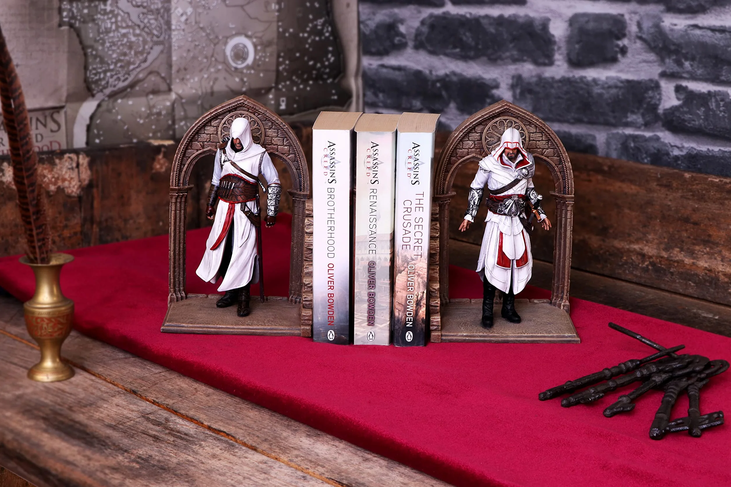 Nemesis Now Oficjalnie licencjonowane podpórki do książek do gier Assassin's Creed Altair i Ezio Library, żywica, brązowe, 24 cm