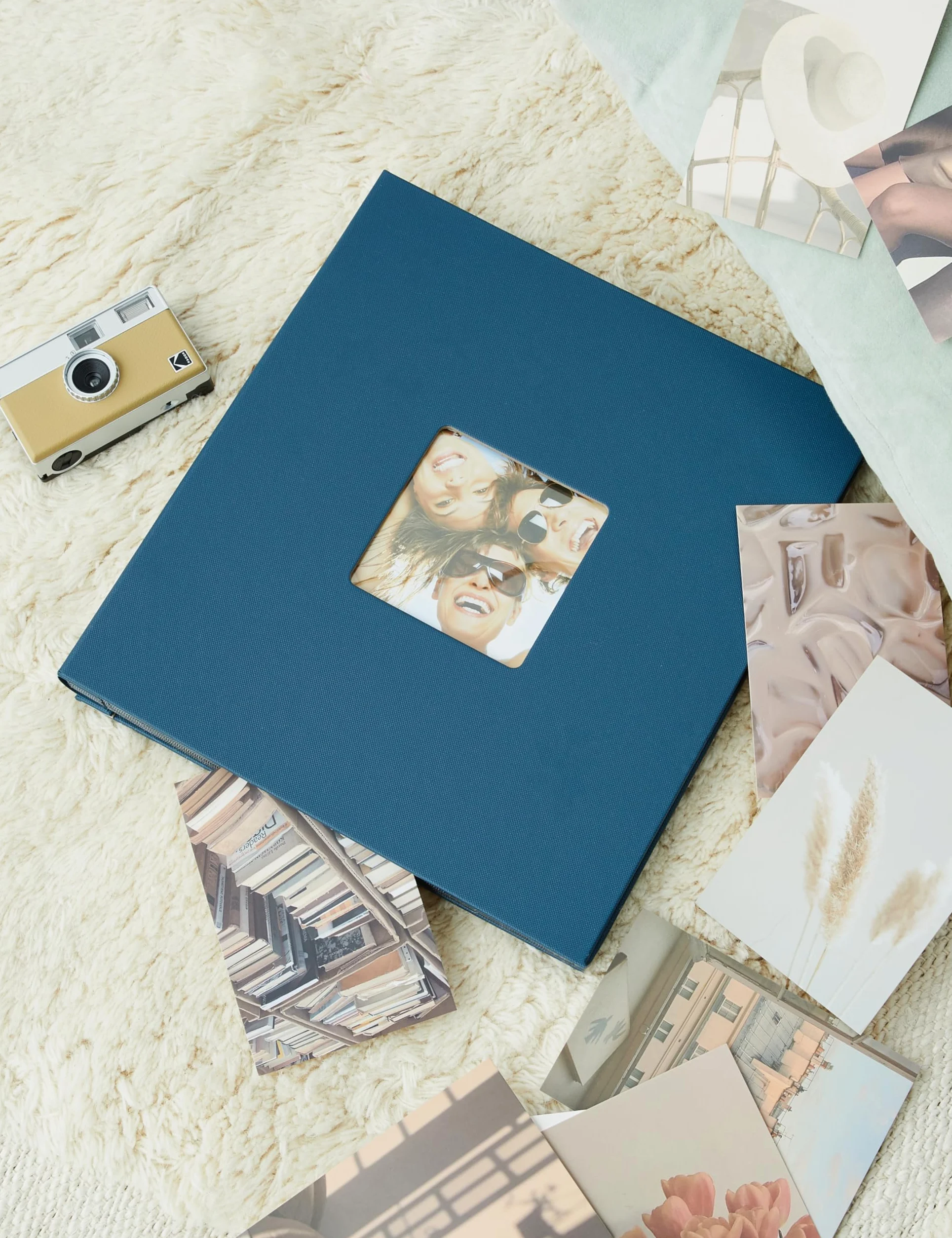 Walther Design Album Fotograficzny Niebieski 400 Zdjęć 10x15 cm Wsuwany Album z wycięciem na okładkę, Fun EA-110-L