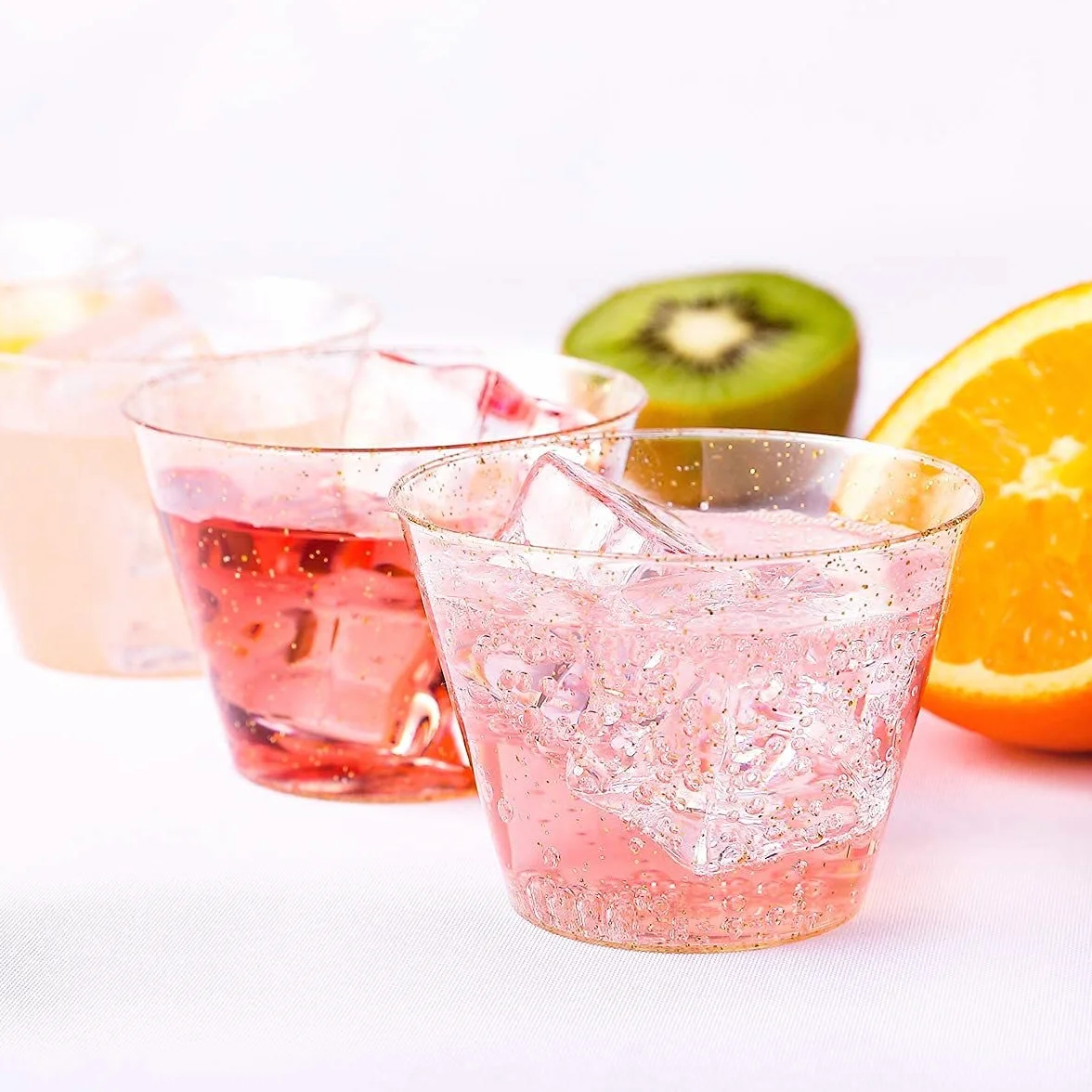 PIQIUQIU 25 brokatowych plastikowych kubków 9 oz/270 ml wielokrotnego użytku plastikowe kubki złote cekiny eleganckie kubki ślubne kubki na przyjęcia nadające się do recyklingu