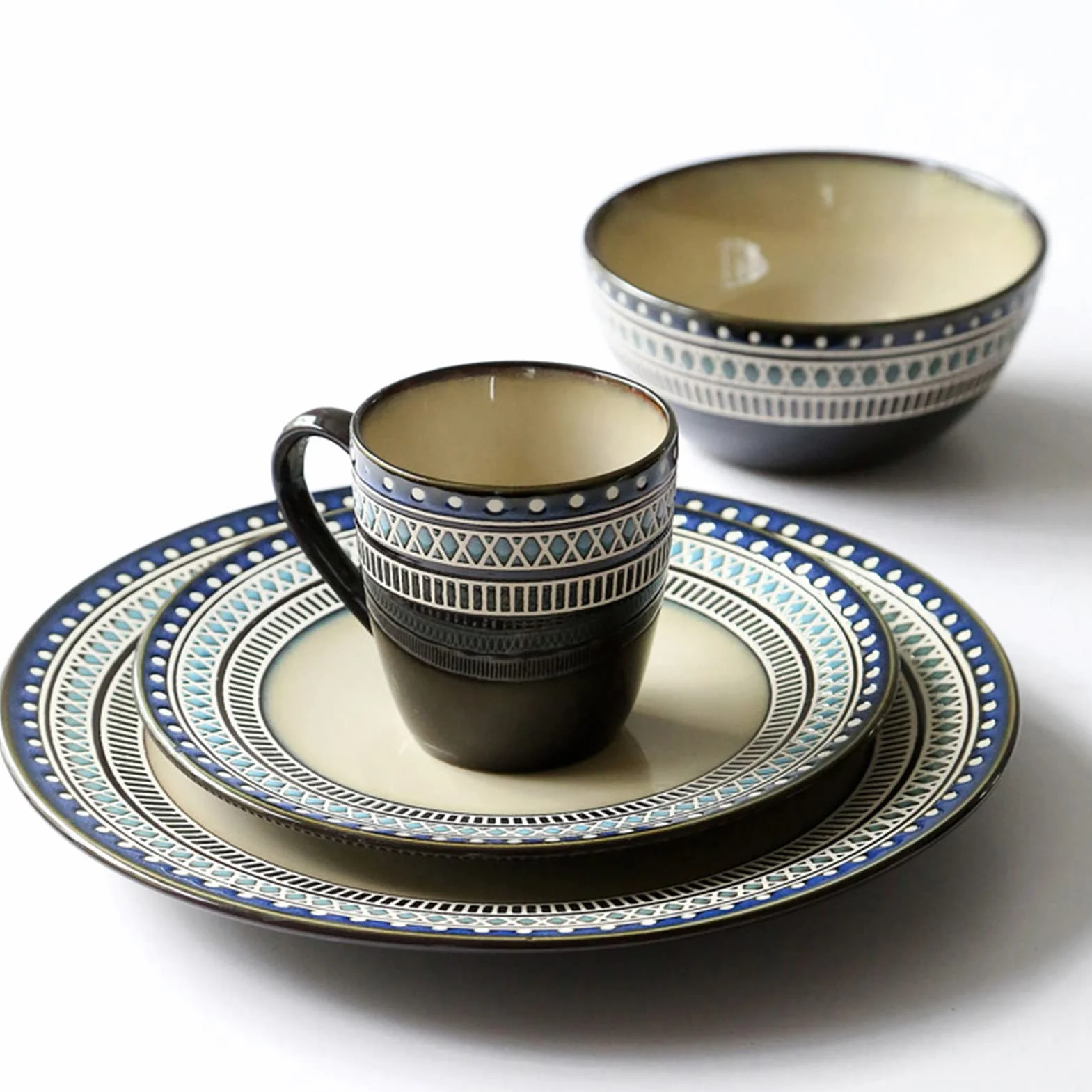 Porcelana zastawa stołowa, kompletny zestaw obiadowy z talerzami obiadowymi, talerzem deserowym, miskami na płatki śniadaniowymi i filiżankami 400 ml, zmywarką i do kuchenki mikrofalowej, 8
