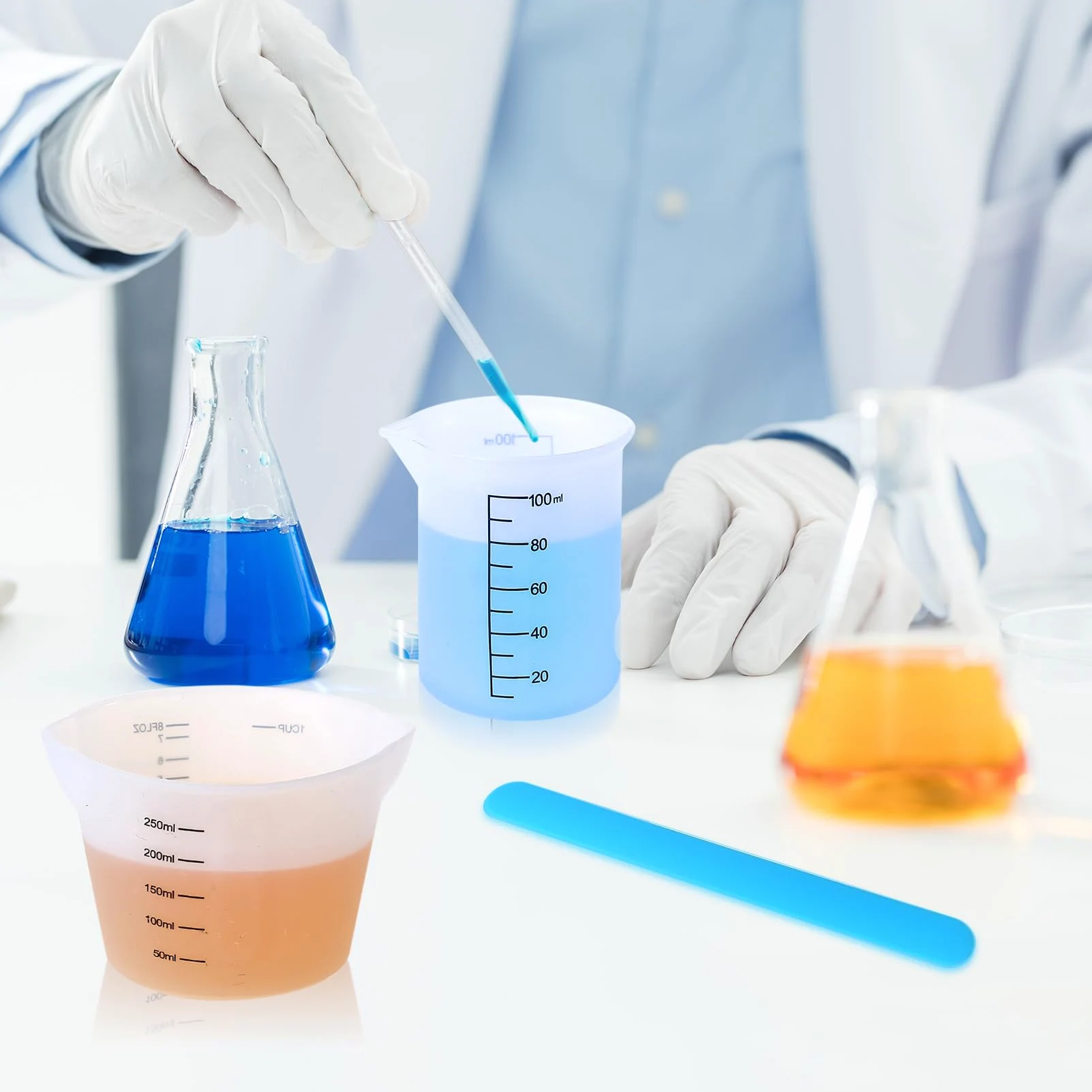 7 silikonowych kubków miarowych do wylewania, 100 ml 250 ml 500 ml, zestaw kubków silikonowych do żywicy epoksydowej, DIY, laboratorium, kuchni, w tym 3 miarki i akcesoria