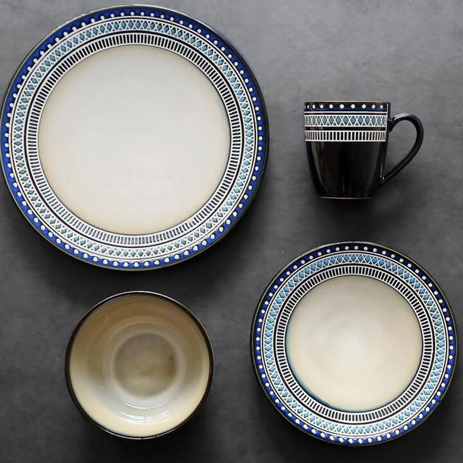 Porcelana zastawa stołowa, kompletny zestaw obiadowy z talerzami obiadowymi, talerzem deserowym, miskami na płatki śniadaniowymi i filiżankami 400 ml, zmywarką i do kuchenki mikrofalowej, 8
