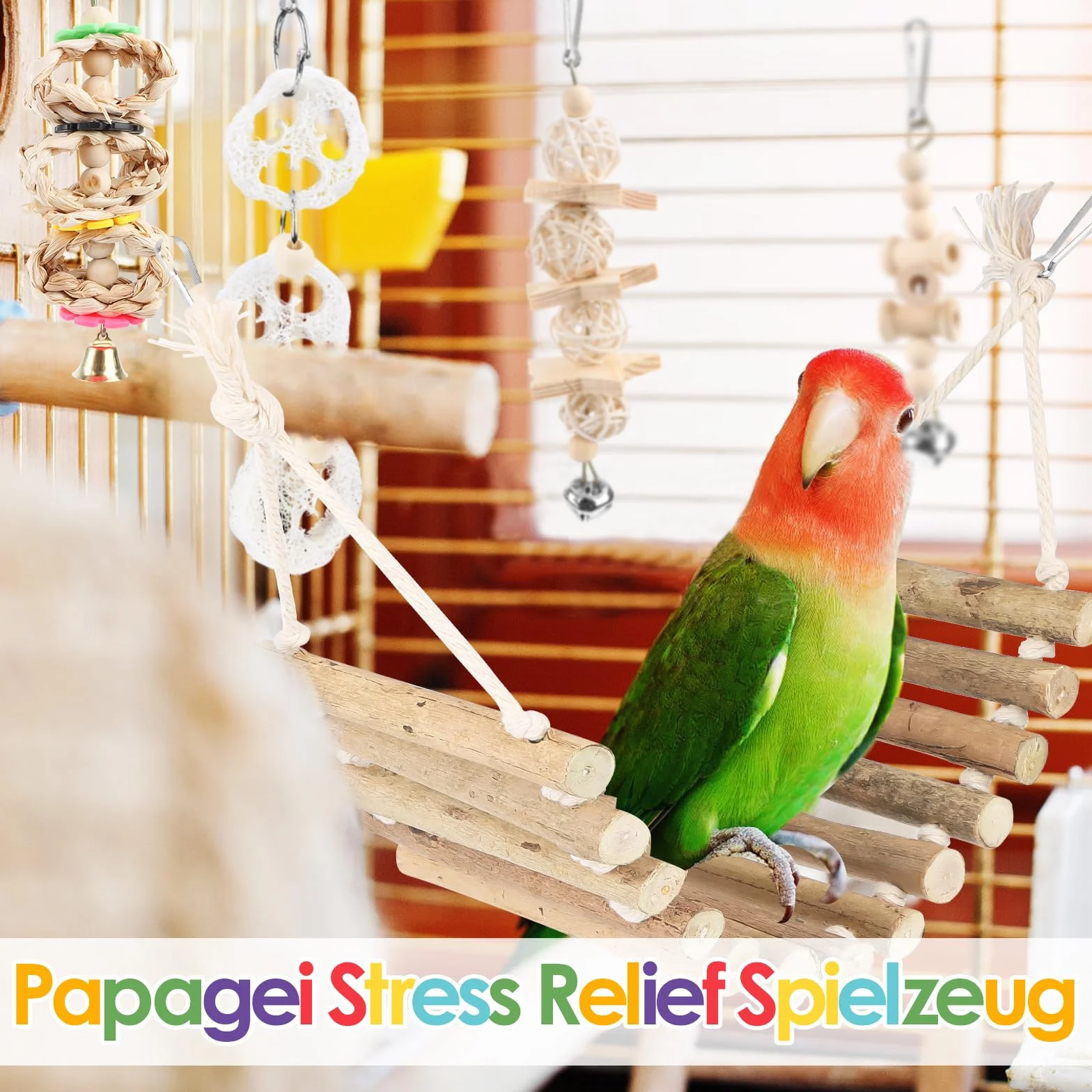 Drewniane zabawki dla papużek falistych, 8 sztuk z naturalnego drewna Lovebird wisząca huśtawka zabawka z dzwoneczkami dla wszystkich papug i ptaków