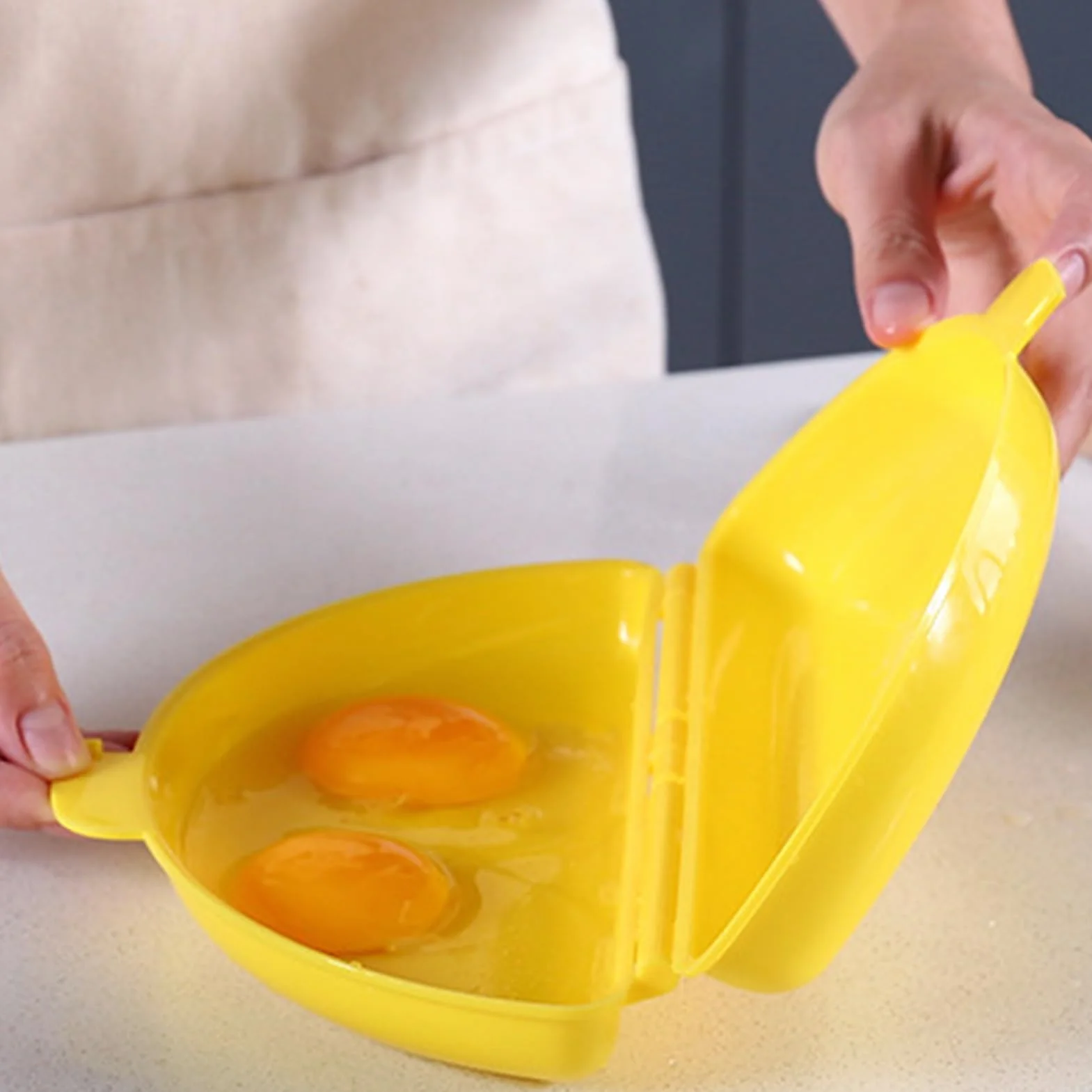 Microwave Egg Cooker - Portable Omelette Pan with Lid | Steam Eggs Quickly for Breakfast, Kitchen Gadget for Microwaves Ovens, Easy Egg Poacher, Fast and Healthy Meals, Compact and Convenient