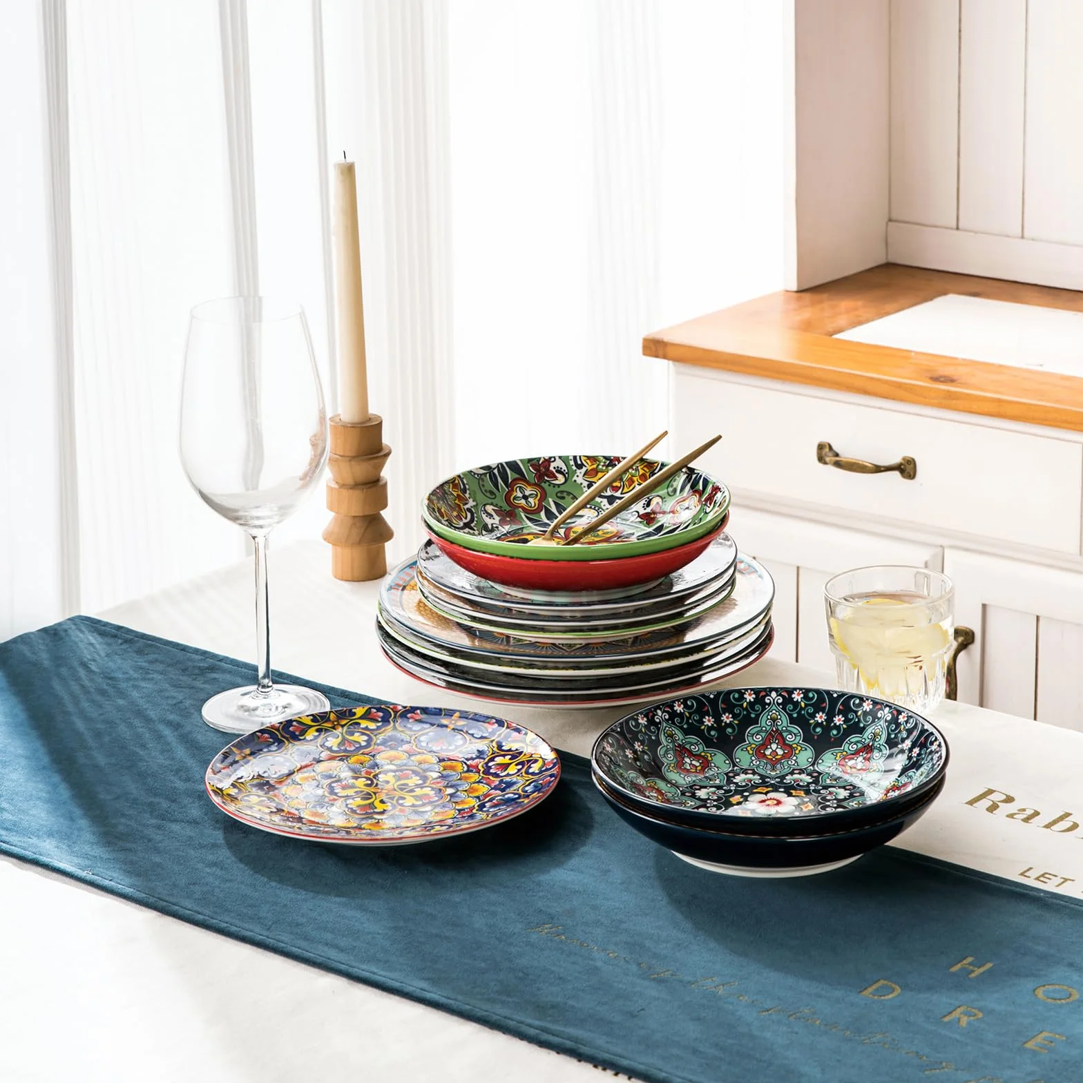 HENXFEN LEAD Porcelanowa zastawa stołowa, 12-częściowy zestaw naczyń dla 4 osób, kolorowy zestaw naczyń dla 4 osób – ręcznie malowane talerze obiadowe, talerze deserowe, talerze do zupy – styl boho