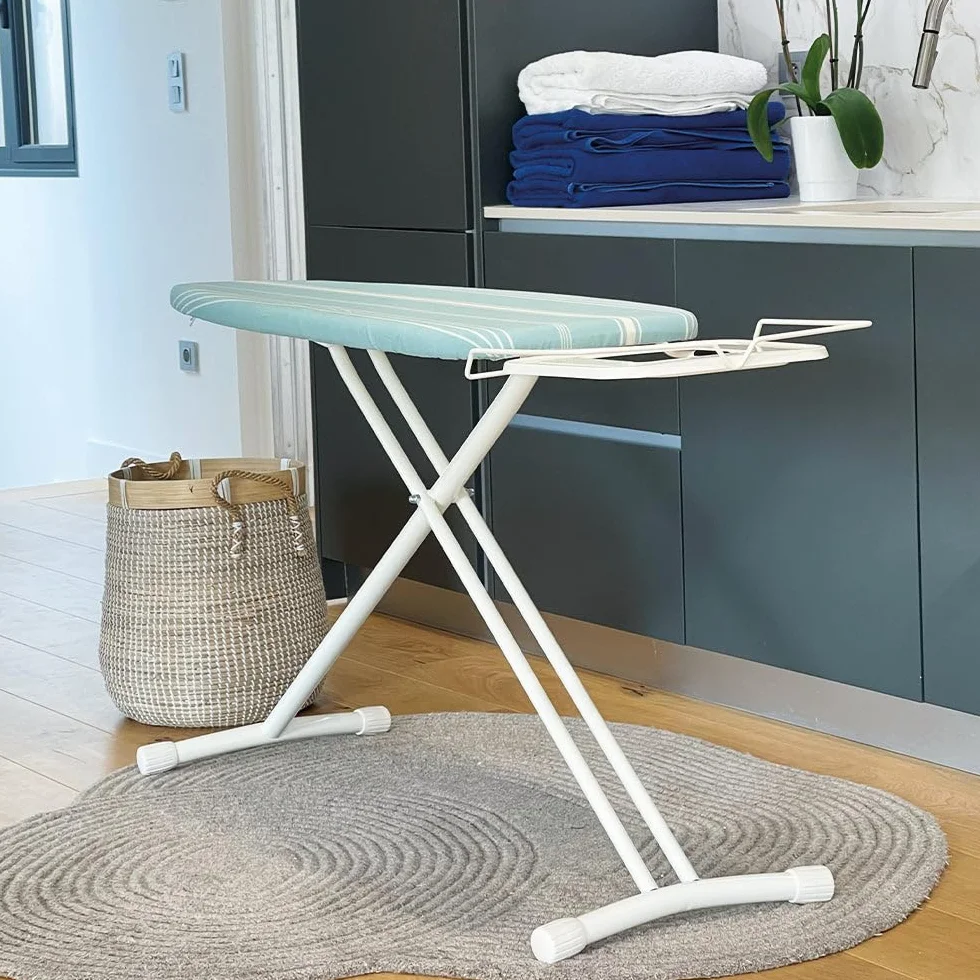 KITCHEN MOVE BERMUDA składana deska do prasowania ze stali 124x40 H94cm z żelazkiem i centralną podstawką parową