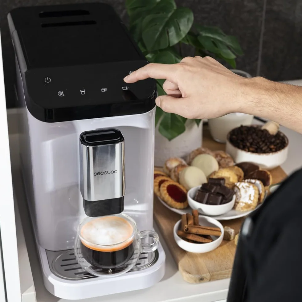 Cecotec Cremmaet Macchia White superautomatyczny ekspres do kawy. 1350 W, termoblok, pompa ciśnieniowa 19 barów, system Plug&Play, zbiornik na kawę ze zintegrowanym młynkiem, automatyczne czyszczenie