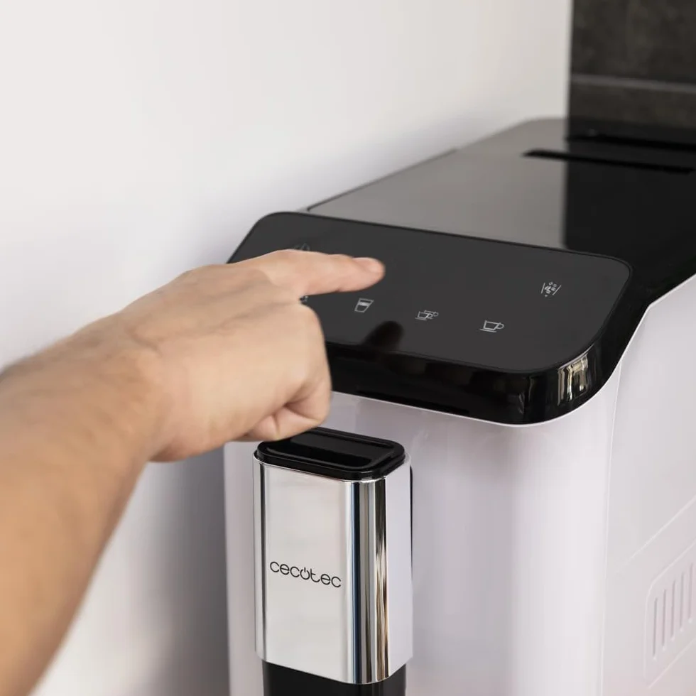 Cecotec Cremmaet Macchia White superautomatyczny ekspres do kawy. 1350 W, termoblok, pompa ciśnieniowa 19 barów, system Plug&Play, zbiornik na kawę ze zintegrowanym młynkiem, automatyczne czyszczenie