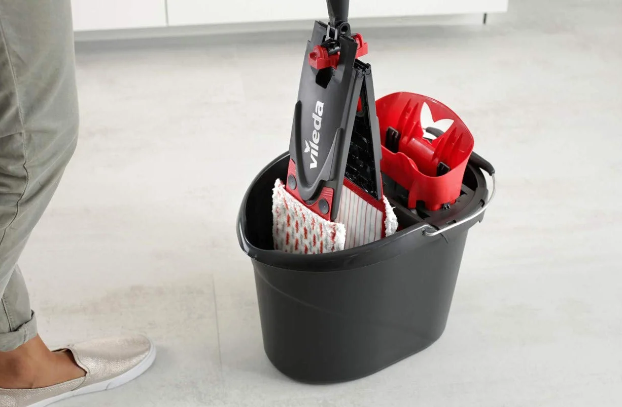 Vileda Ultramat Xl Universal Zestaw Mop i Wiadro, Czarny/Czerwony, XL