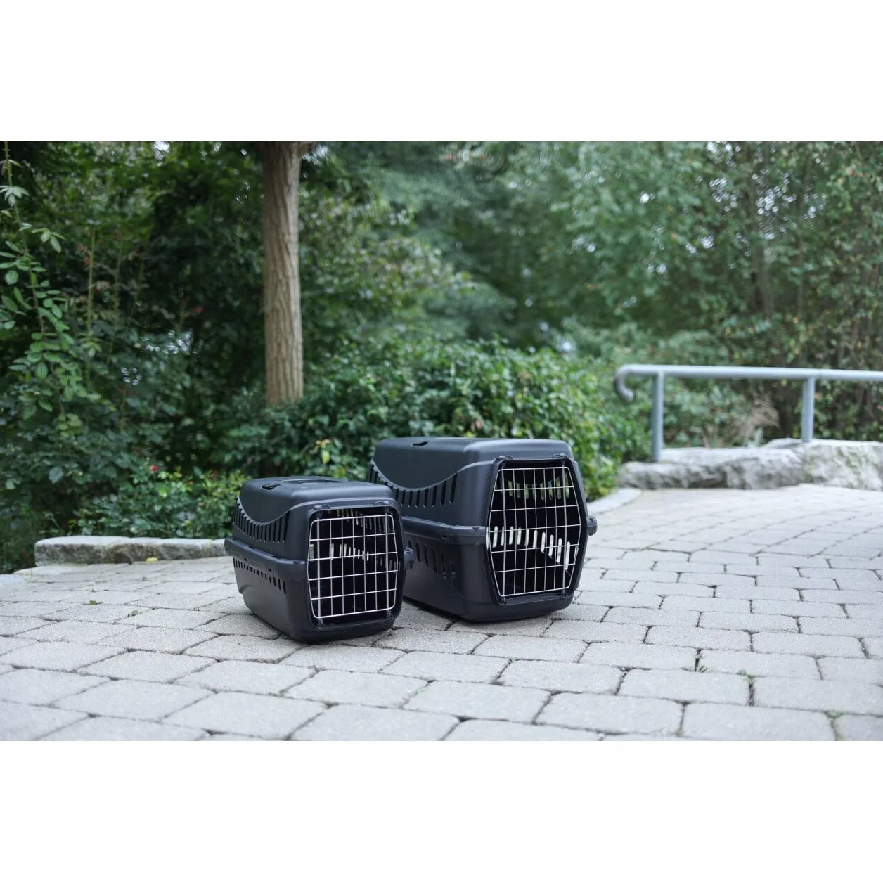 Kerbl Pet 81333 Expedion Eco metalowe drzwi 58 x 38 x 38 cm, czarna, 1,63 kg