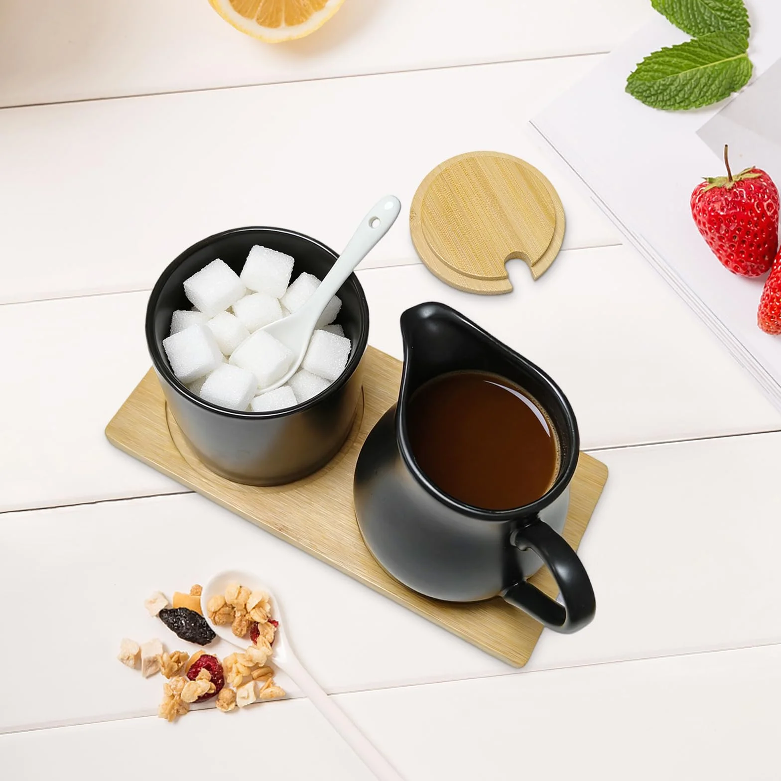 Zestaw do mleka i cukru z pokrywką i łyżeczką, ceramiczny mlecznik i cukiernica z drewnianym podtacznikiem, zestaw do mleka i cukru do kawy, mleczka odporna na mikrowfalę i zmywarkę