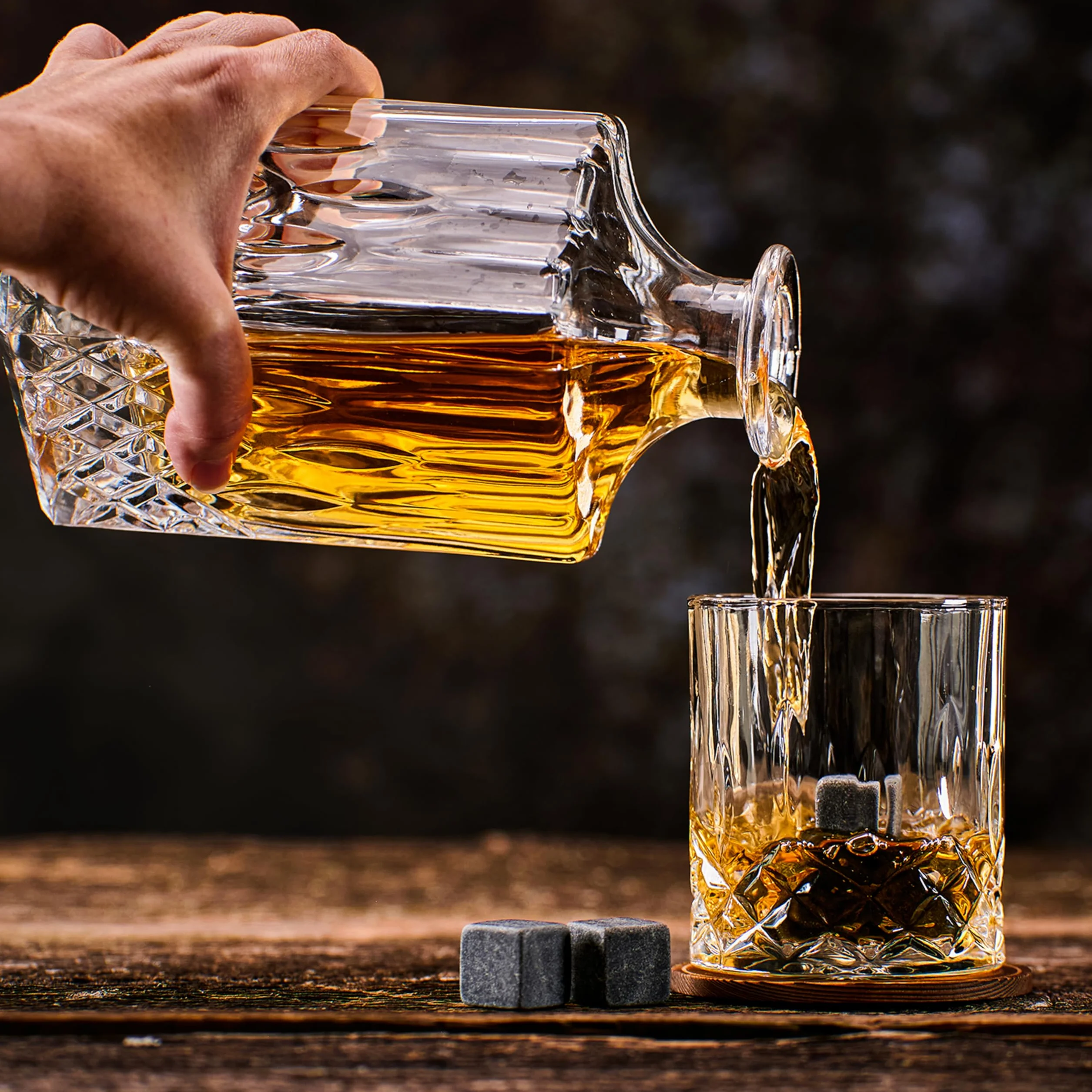 WHISISKEY Zestaw Szklanki do Whisky - Zestaw Prezentowy Whisky - Szklanek do Whiskey - Prezenty dla Mężczyzn - Pudełko Prezentowe, 4 Szklanki na Whisky 310ML, 8 Kamienie do Whisky, Akcesoria