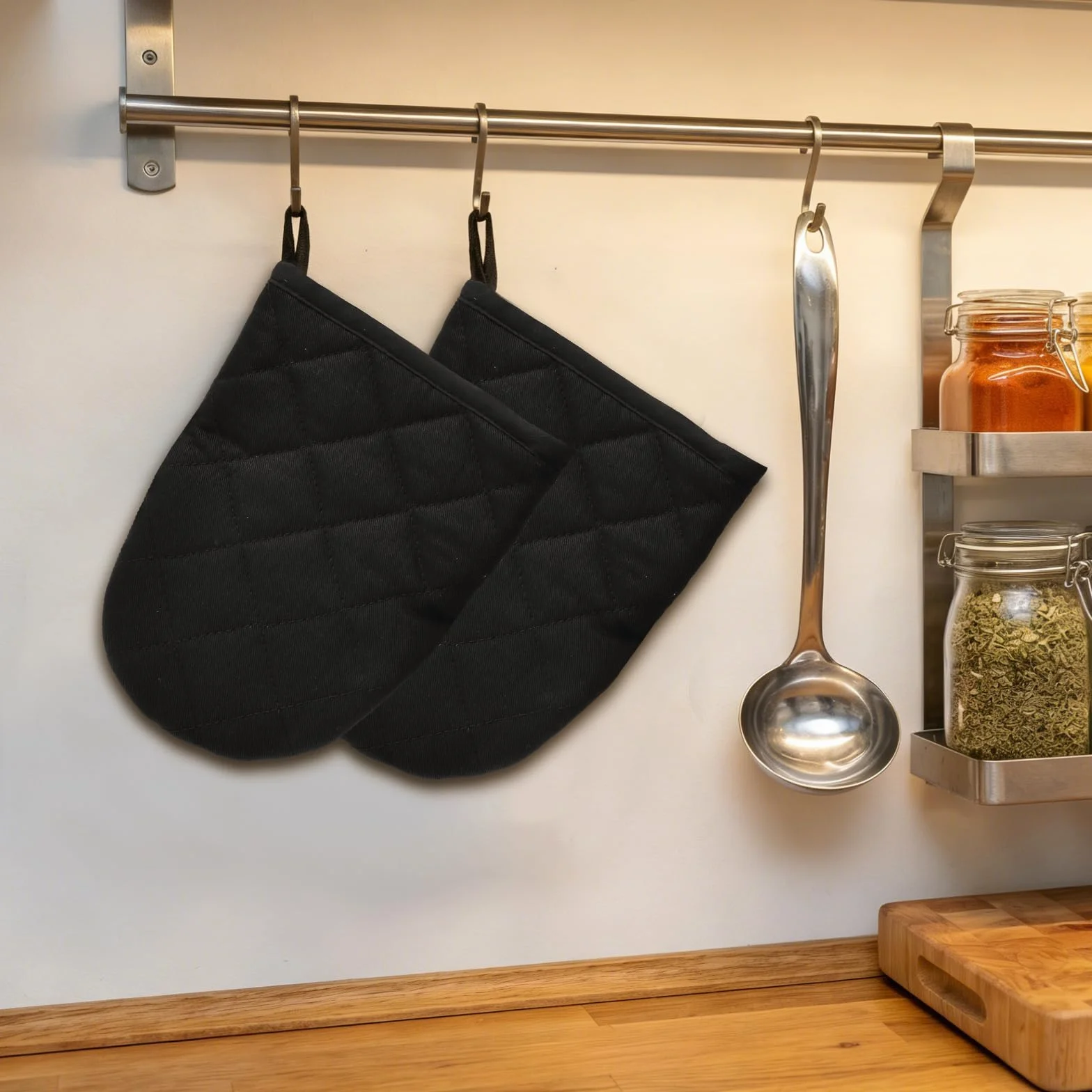 Zestaw 2 szt. Pot Holder Glove 230°C, silikonowe, w zestawie 2 haczyki ścienne do kuchni, łapki do garnków, krótki fason, z antypoślizgową powierzchnią i oczkiem do zawieszania – rękawice