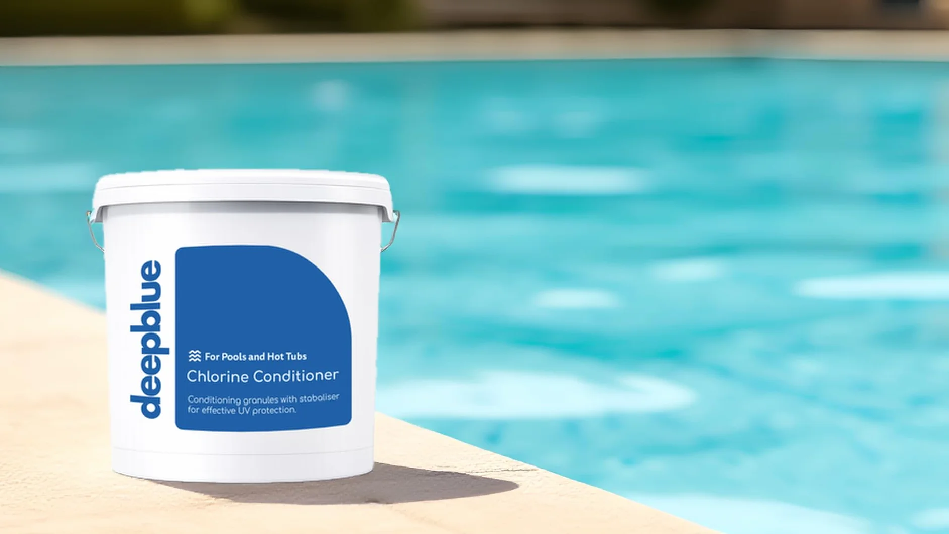Deep Blue Pro Chlorine Conditioner and Stabiliser 2.5Kg Granular Formula for Pools Granules for Pool and Spa Water Care, 2.5Kg, Suitable for Hot Tub & Pool Maintenance
