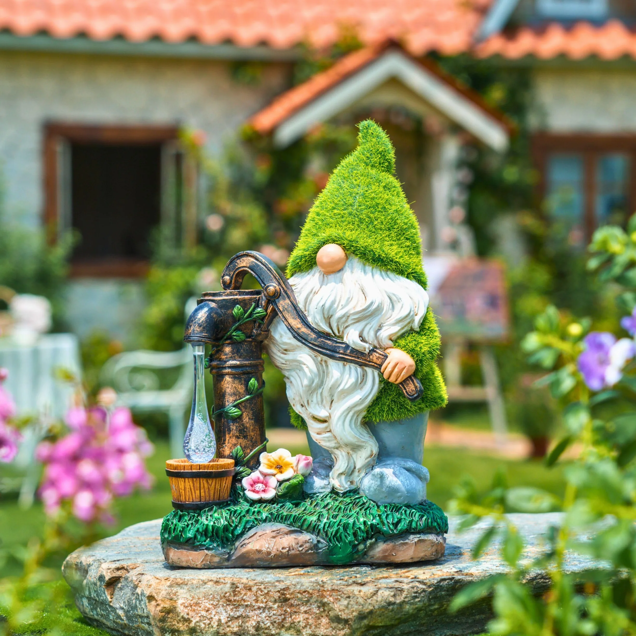 TERESA’S COLLECTIONS Krasnoludek Ogrodowy Zabawna Figura Wodoodporna Rysuj Słoneczna Lampa Wodna 29cm Figurki Ogrodowe żywica Syntetyczna krasnoludki Ogrodowe Figurki do Dekoracji Ogrodu