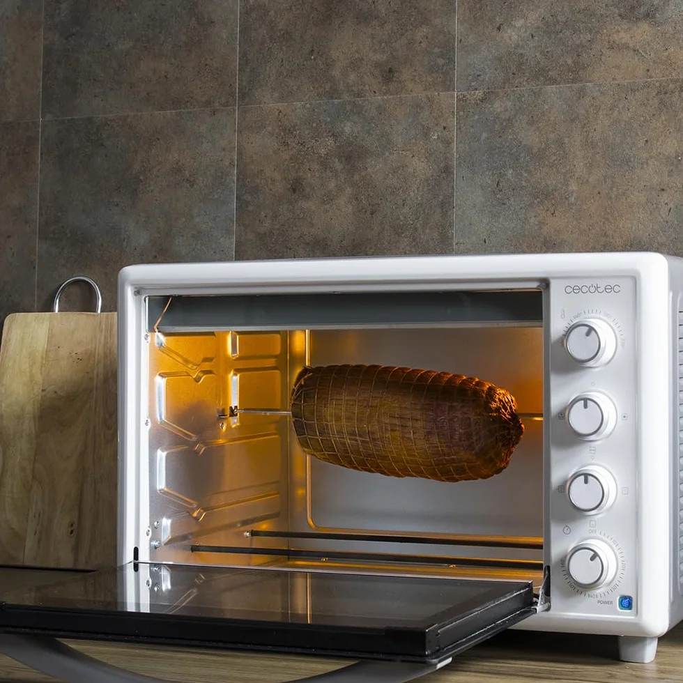 Cecotec Piekarnik Konwekcja 46 litrów Piekarnik & Toast 4600 White Gyro. 2000 W, Światło wewnętrzne, 12 funkcji, temperatura do 230º, Podwójne szklane drzwi, W zestawie obrotowy Rustidor