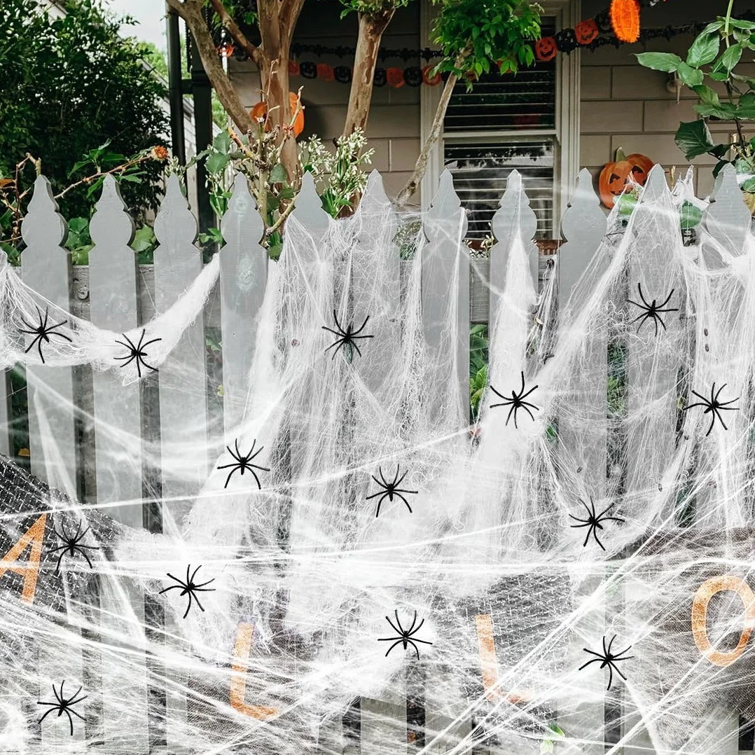 Augesak Dekoracja na Halloween, pajęczyna, 120 g, dekoracja na Halloween, do użytku na zewnątrz, z 50 czarnymi pająkami, realistyczna dekoracja na imprezę z horroru, dekoracja ogrodu