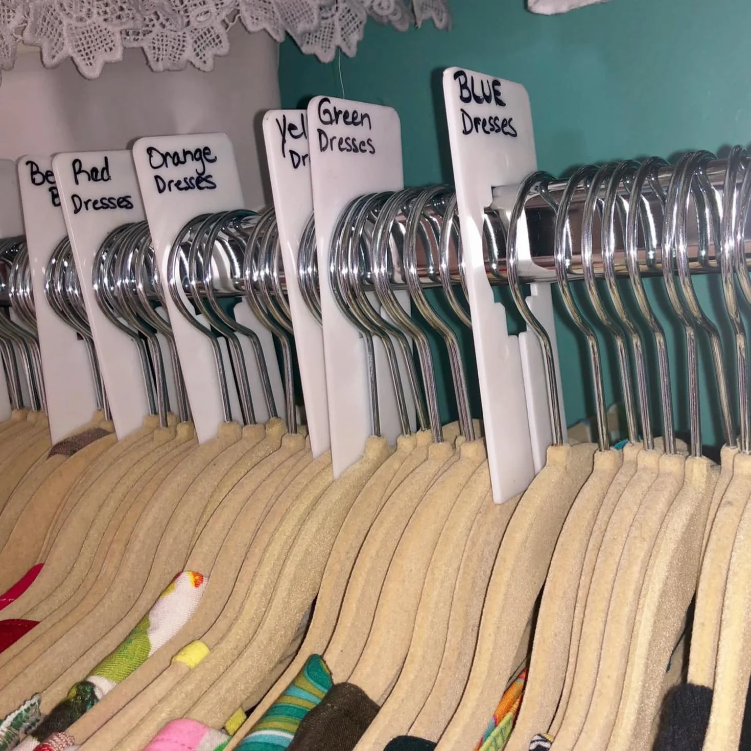 40 sztuk rozdzielaczy na ubrania wiszące, białe, z tworzywa sztucznego, dzielniki na ubrania dla niemowląt, biały wieszak na ubrania, ścianka działowa z markerem (prostokąt)