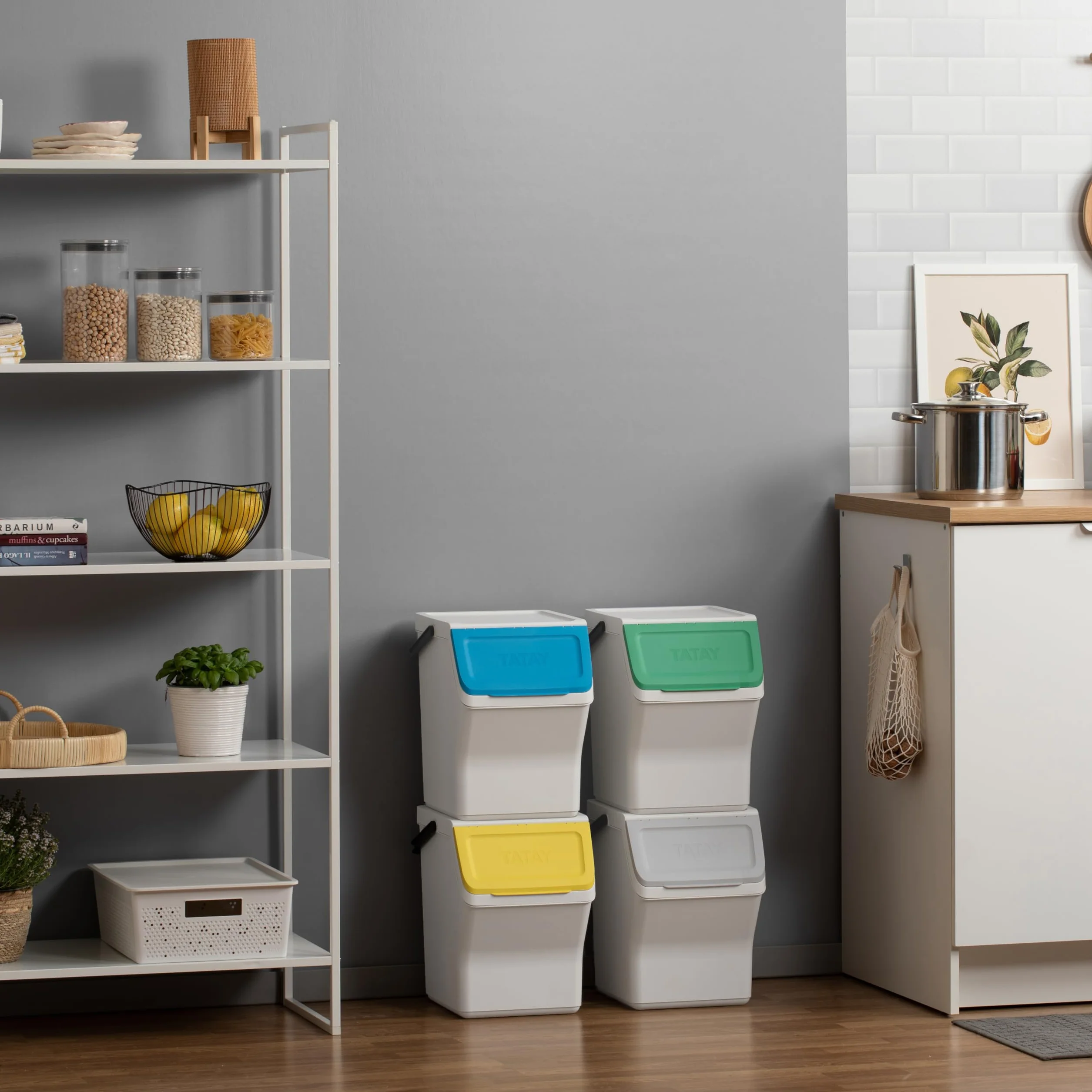 TATAY Praktyczny 4 Koszy do Segregacji Easy Waste 20 L, 35x27x36 cm | Pokrywa Kosza | Modułowe Sztaplowane | Pokrywa z Systemem Click | Wbudowany Uchwyt | Wygodna Obsługa, Białe