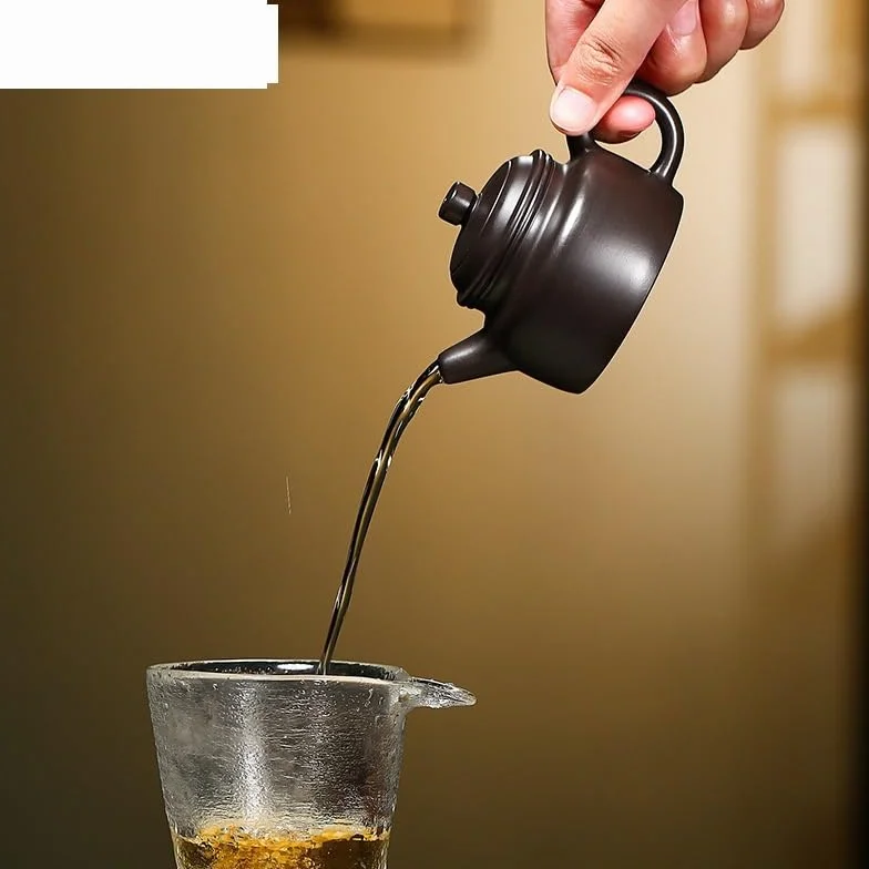 Dzbanek do herbaty ziołowej 100 ml Fioletowy czajniczek z surową rudą Czarny czajnik Zhu Mud z sitkiem Chiński zestaw do herbaty Zisha Herbata rzemieślnicza Herbata liściasta Zaparzacz