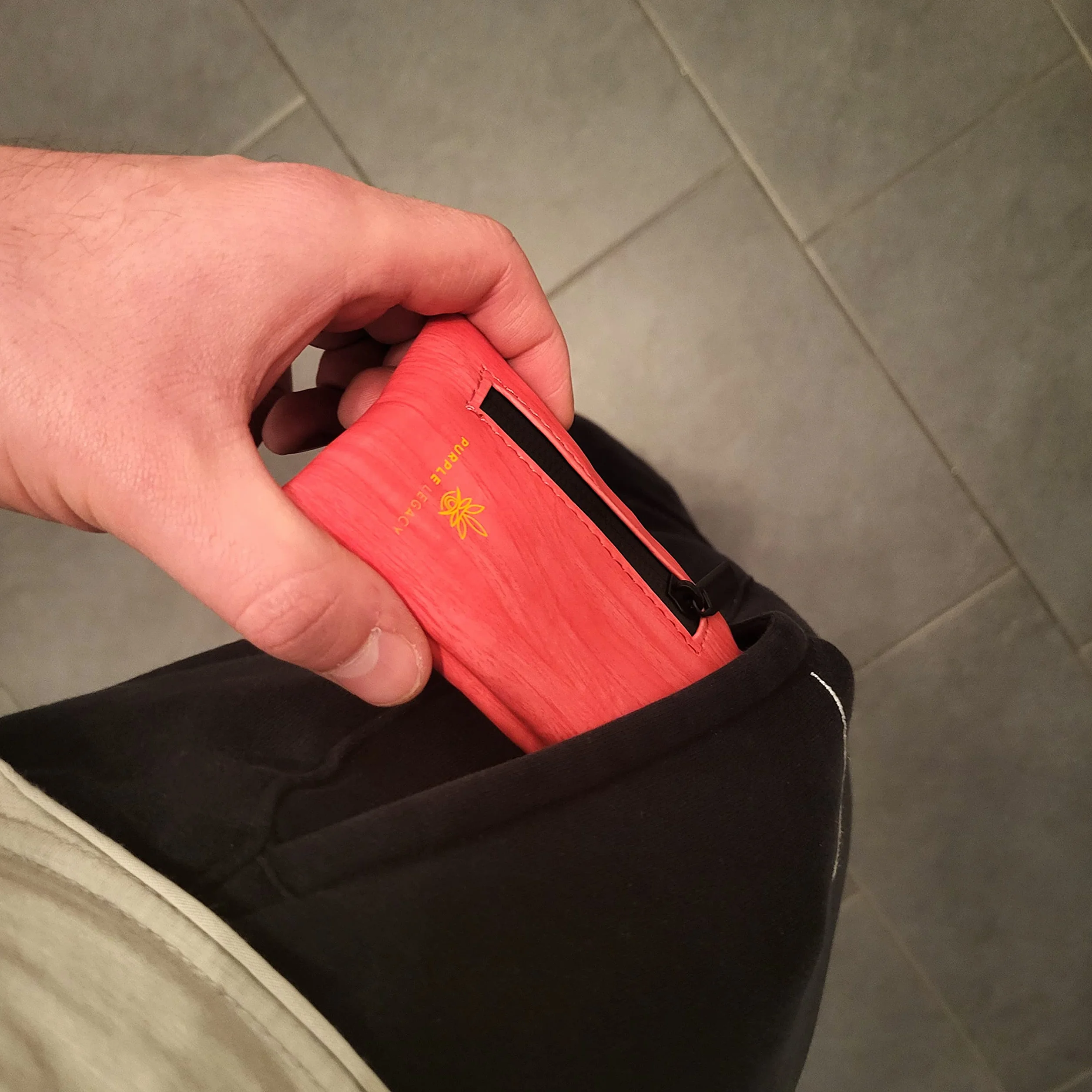 Torba odporna na zapachy, torba Smell Proof Bag dla psów, torba do przechowywania na podróż, wodoszczelna zamek błyskawiczny, pochłania zapachy, wyściółka z węglem aktywnym, bezzapachowa, Legacy Pink, torba podróżna