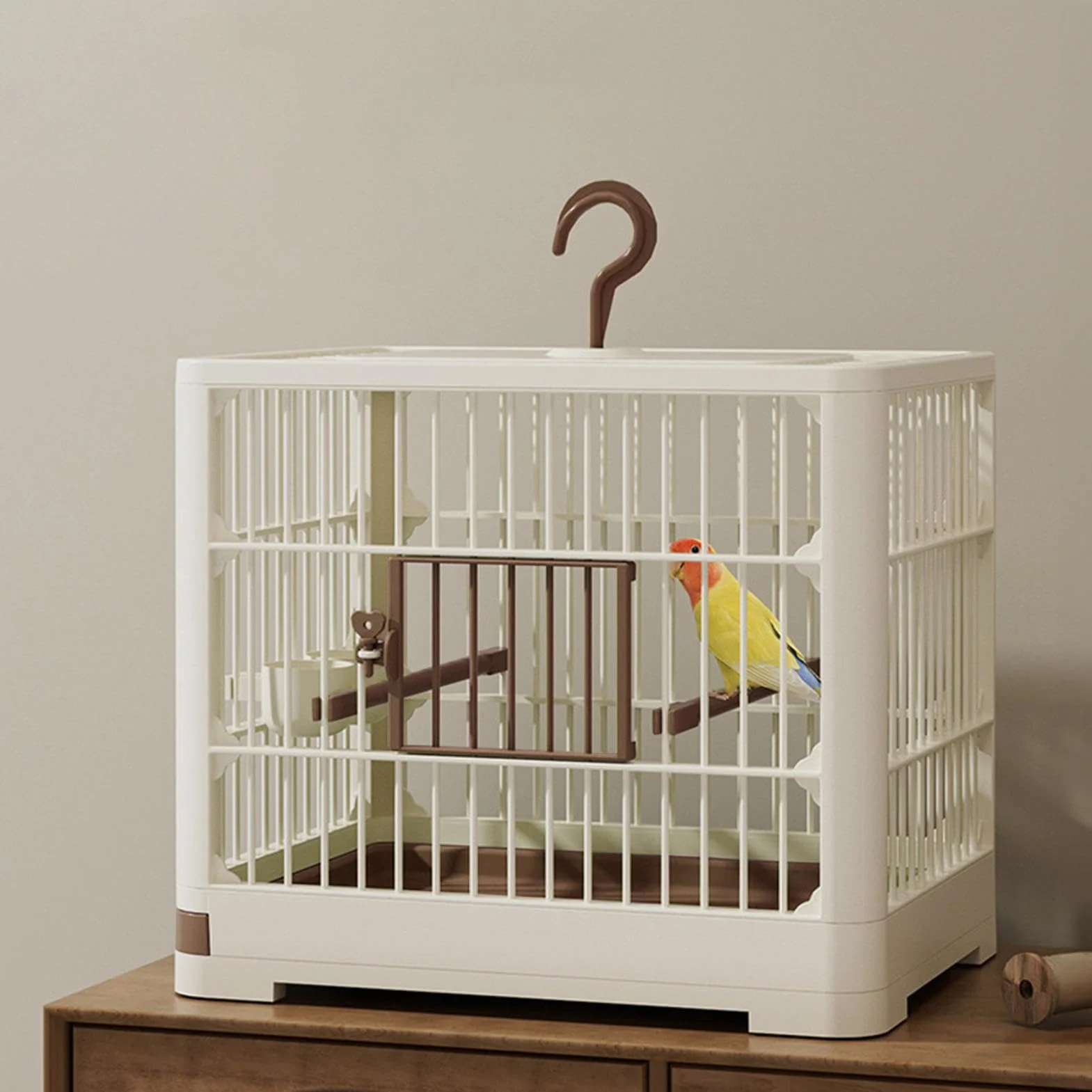 Przenośny nosidełko dla ptaków, stojak na ptaki, zdejmowany transporter tacy, uchwyt z haczykiem, klatka transportowa papużki, transporter podróżny papugi, transporter ptaków Lovebird