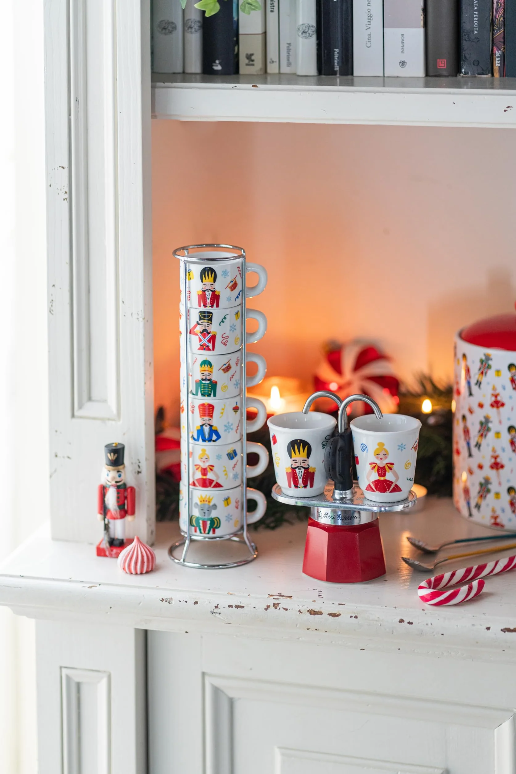 Bialetti Dziadek do orzechów, zestaw 6 filiżanek do układania w stos, porcelana