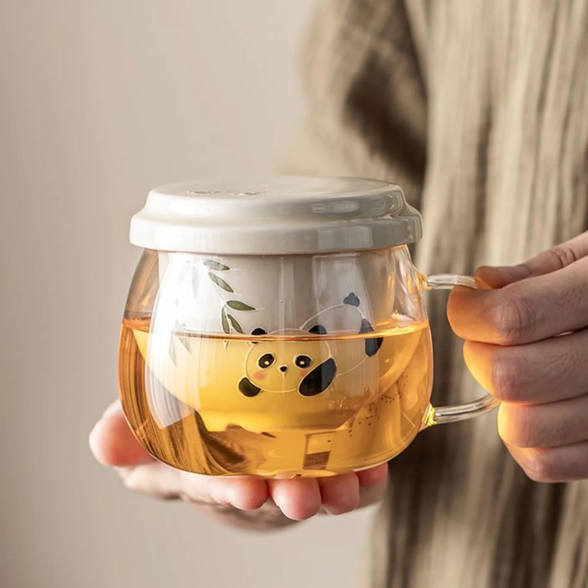 JanYoo Szklana filiżanka do herbaty z pokrywką i sitkiem 250 ml Panda