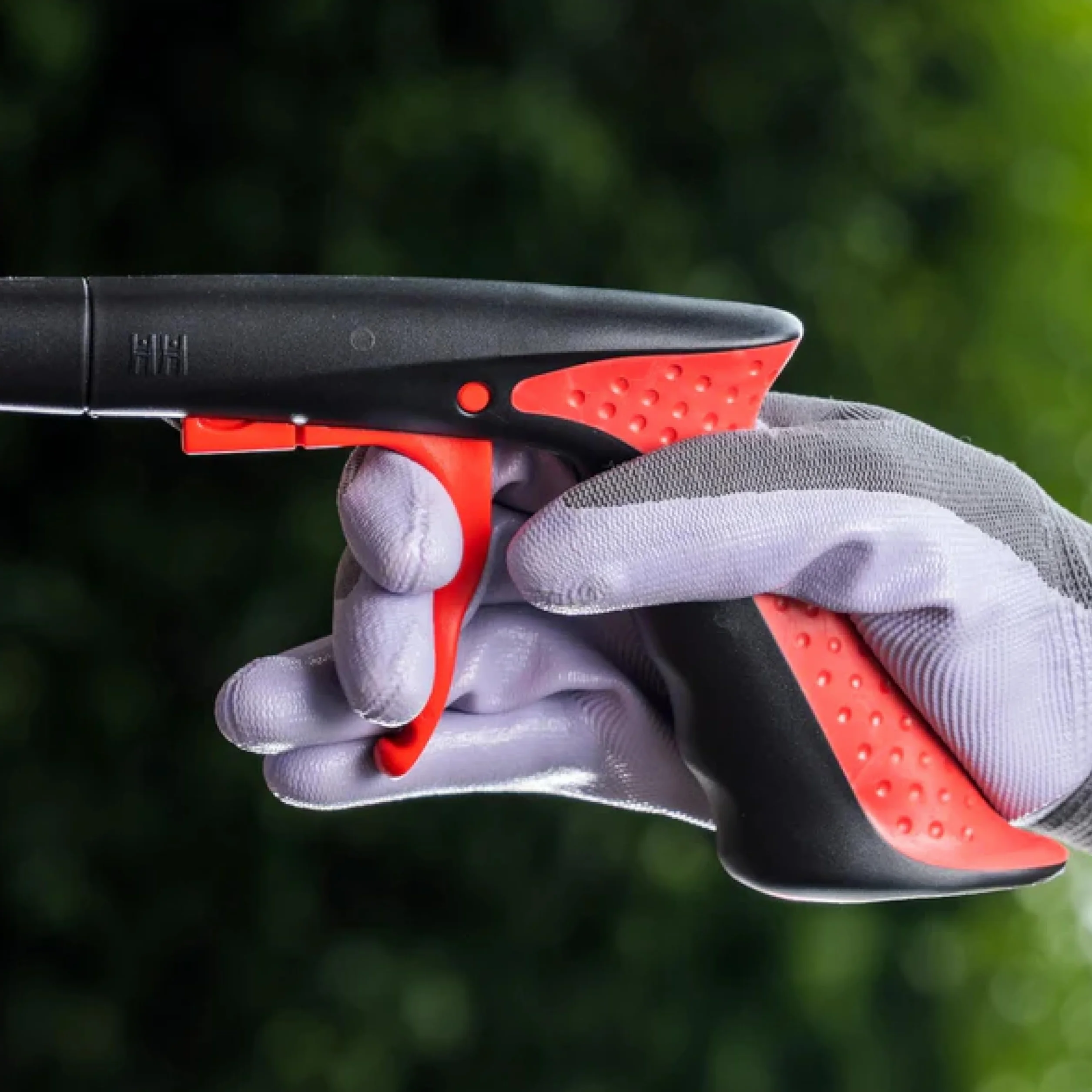The Helping Hand Company Chwytak do miotu PRO 85 cm, wytrzymały zbieracz śmieci z bezpiecznym, wygodnym uchwytem, zbieraczem śmieci i liści, czerwony/srebrny
