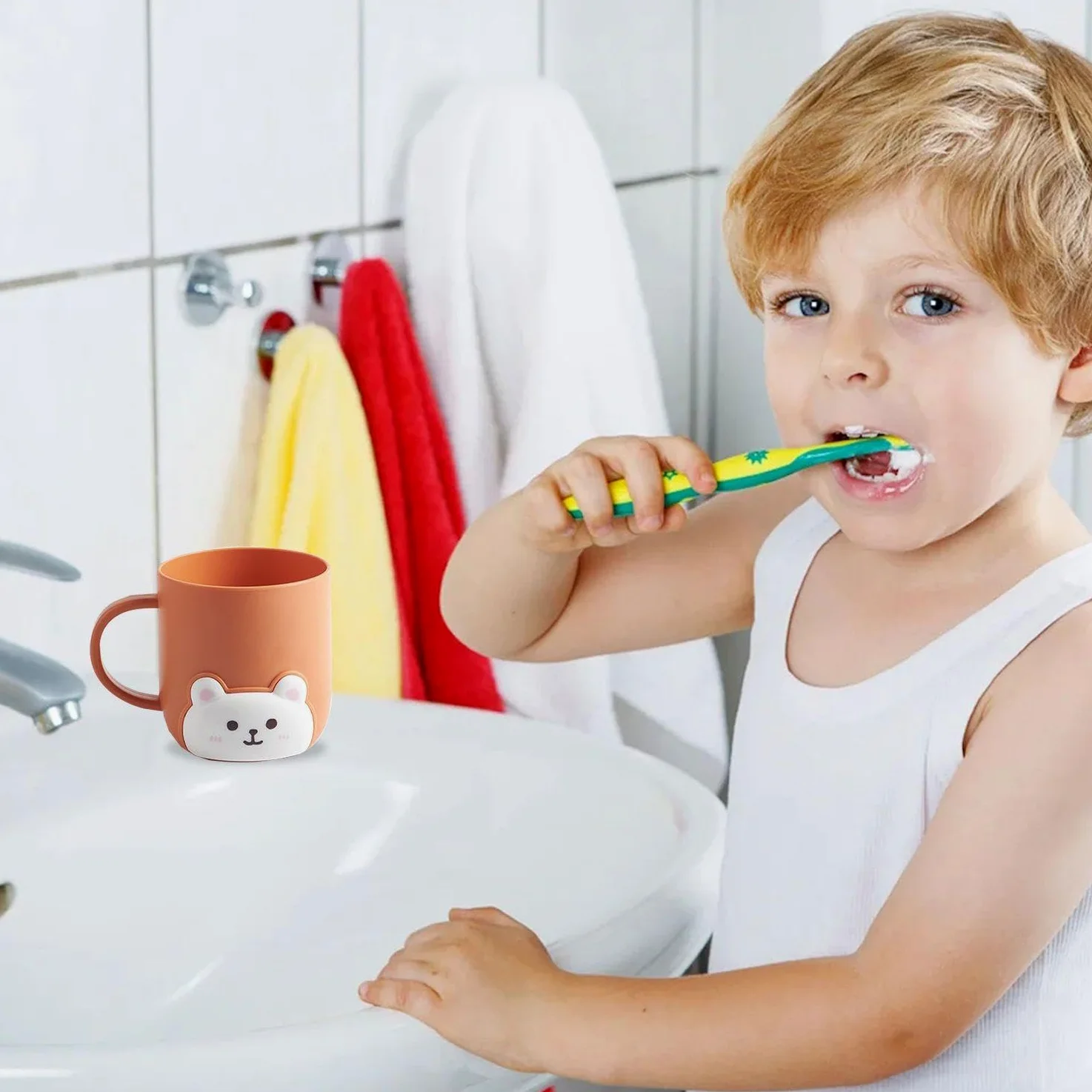 4 szt. Noszenie kubka do płukania jamy ustnej, urocza kreskówka kubek do płukania ust, akcesoria łazienkowe, plastikowy kubek do płukania jamy ustnej, artykuły do czyszczenia jamy ustnej