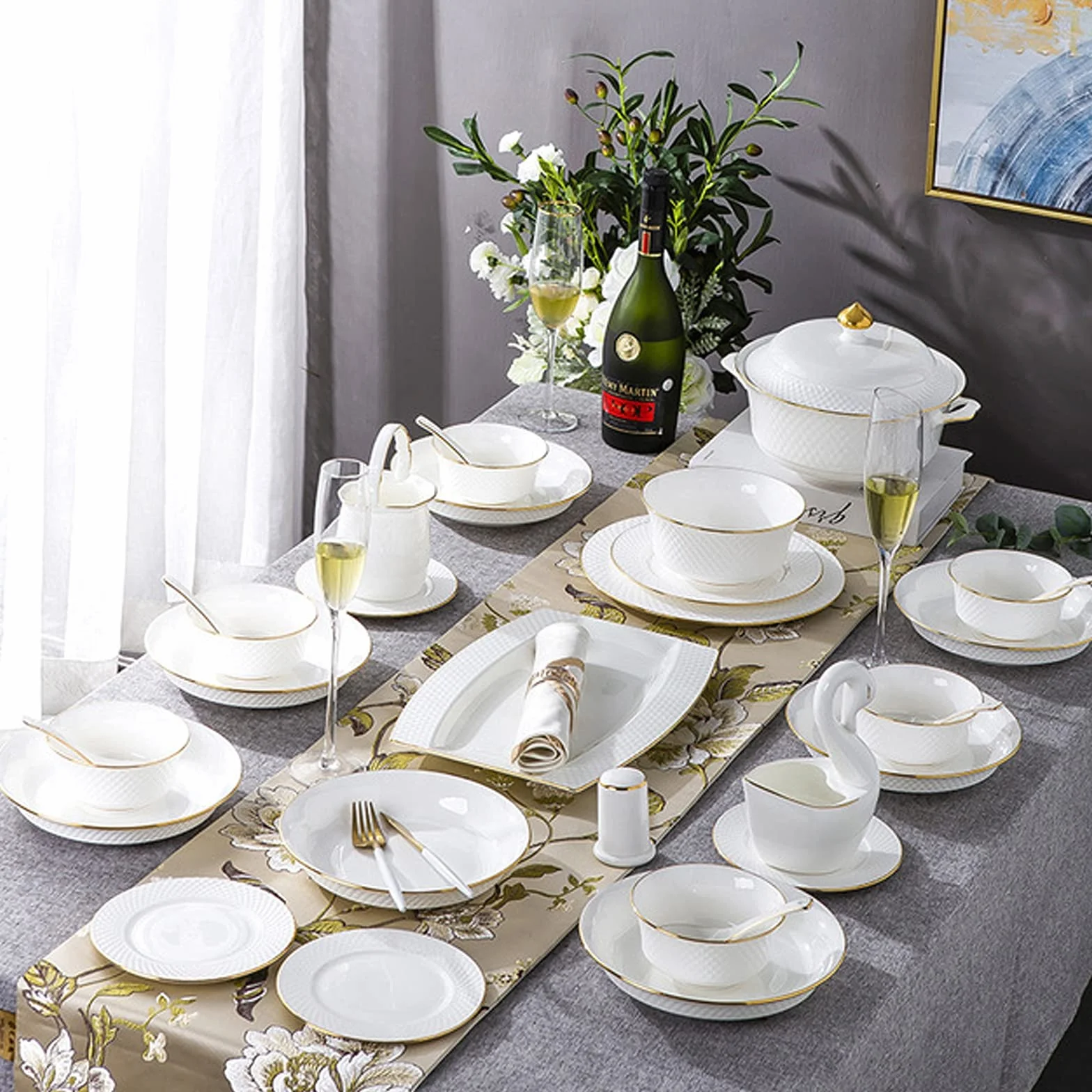 Kompletny porcelanowy zestaw zastawy stołowej do eleganckiej jadalni i rozrywki