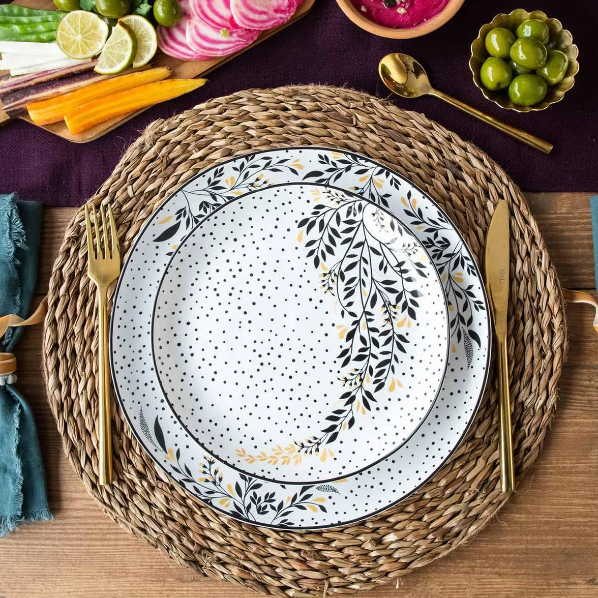 Portmeirion x Sara Miller London Artisanne Noir zestaw 4 talerzy sałatkowych (20,9 cm) – porcelanowe talerze ze złotymi detalami, czarno-biała zastawa stołowa