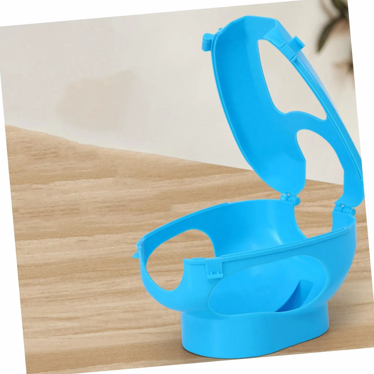 Toyvian 2 Szt. Niebieskich Plastikowych Uchwytów Do Iniekcji dla Gołębi Ramka Mocująca Do Karmienia i Leczenia Gołębi Praktyczny Stojak Ptaki z Ażurowym Wzorem