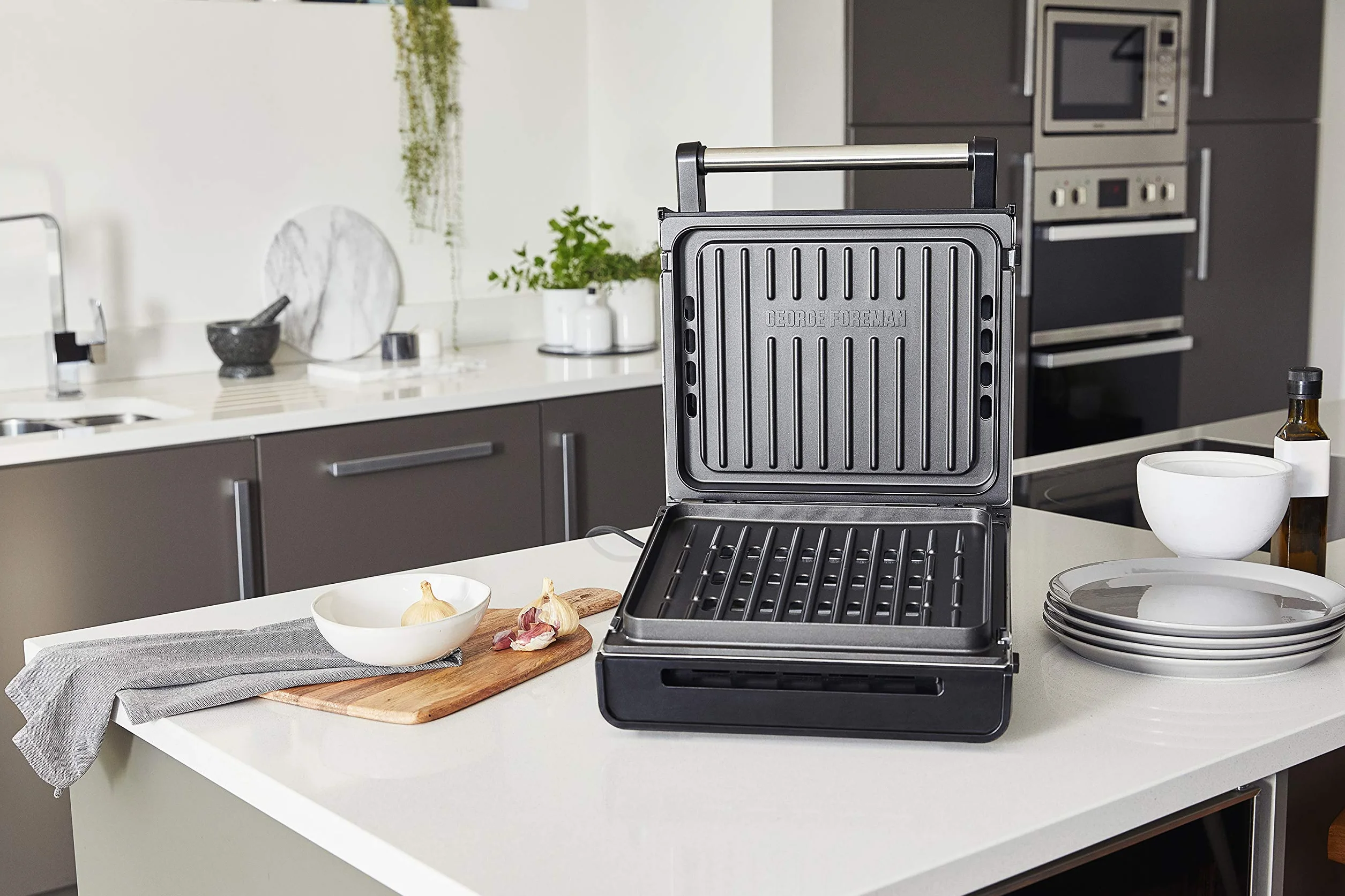 George Foreman grill elektryczny, bezdymny, kontaktowy, redukujący ilość tłuszczu, redukuje ilość dymu, płyta nieprzywierająca, moc 1500W, stalowy, srebrny, 28000-56