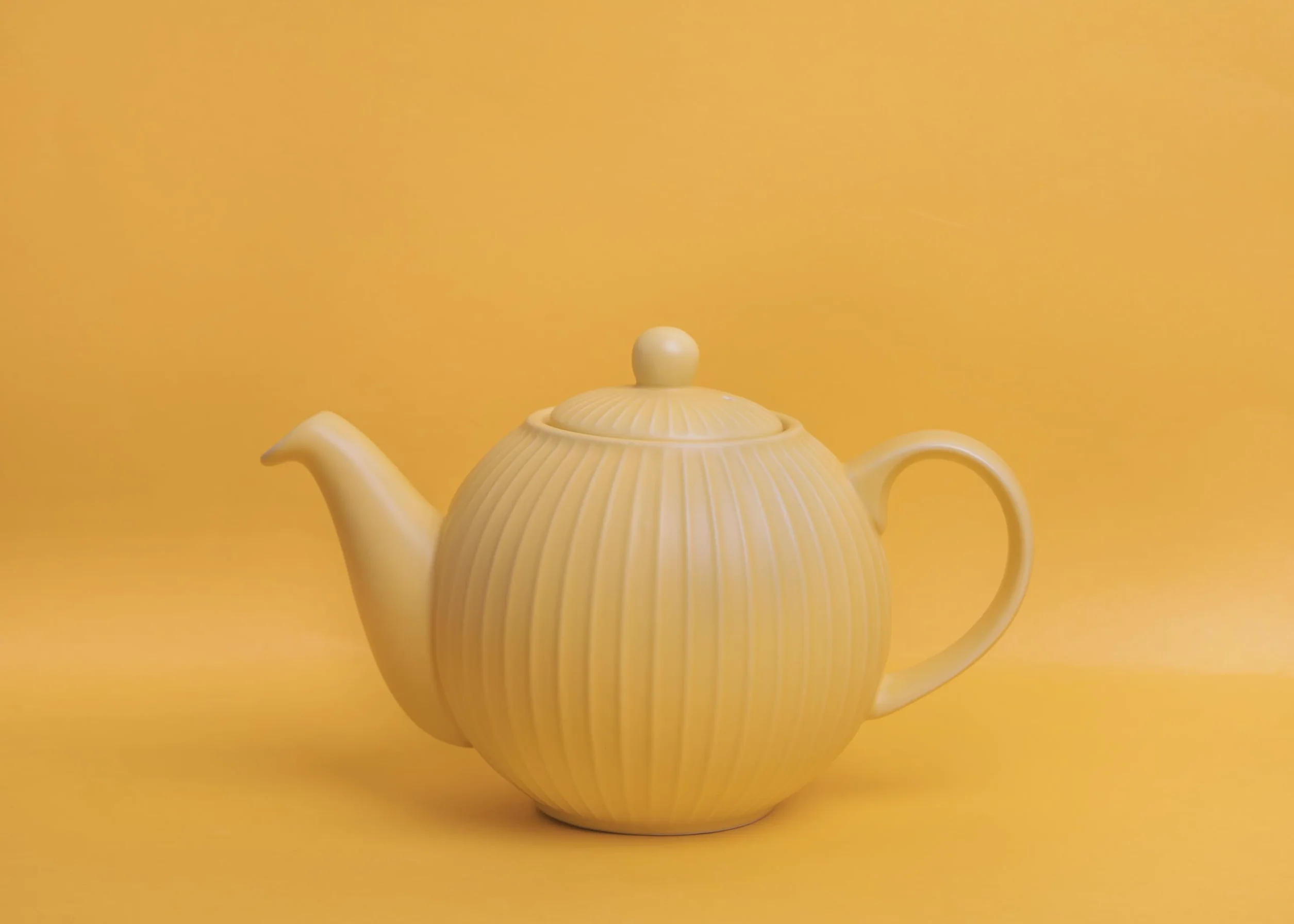 London Pottery Ceramiczny czajniczek Globe z teksturowanym wykończeniem